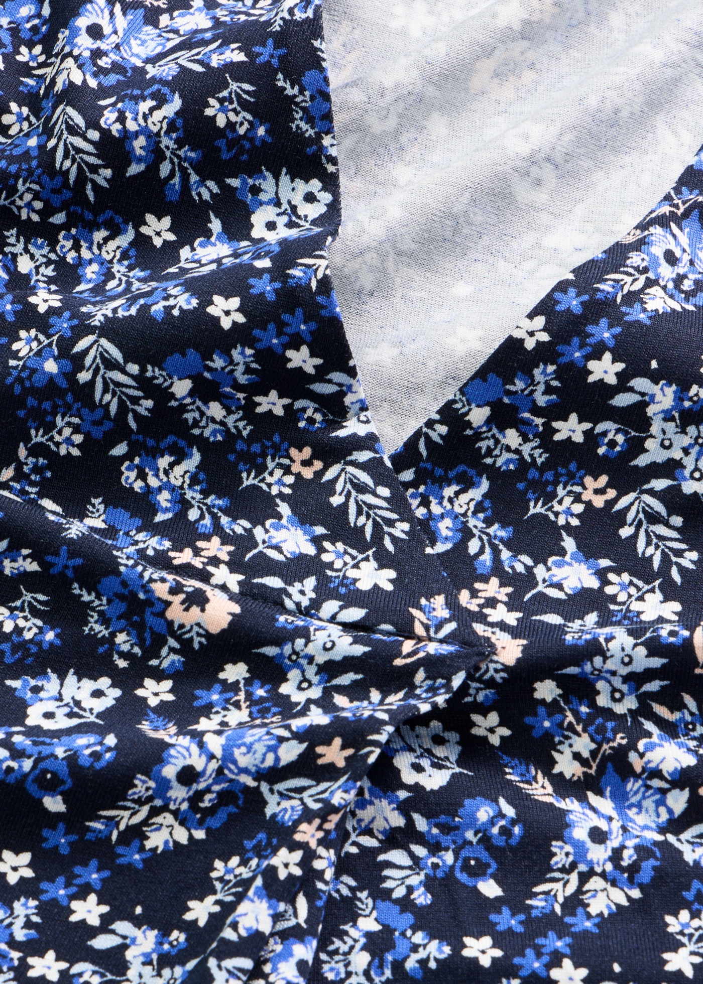 bonprix Shirttop mit V-Ausschnitt, mit eingelegter Falte, ärmellos
