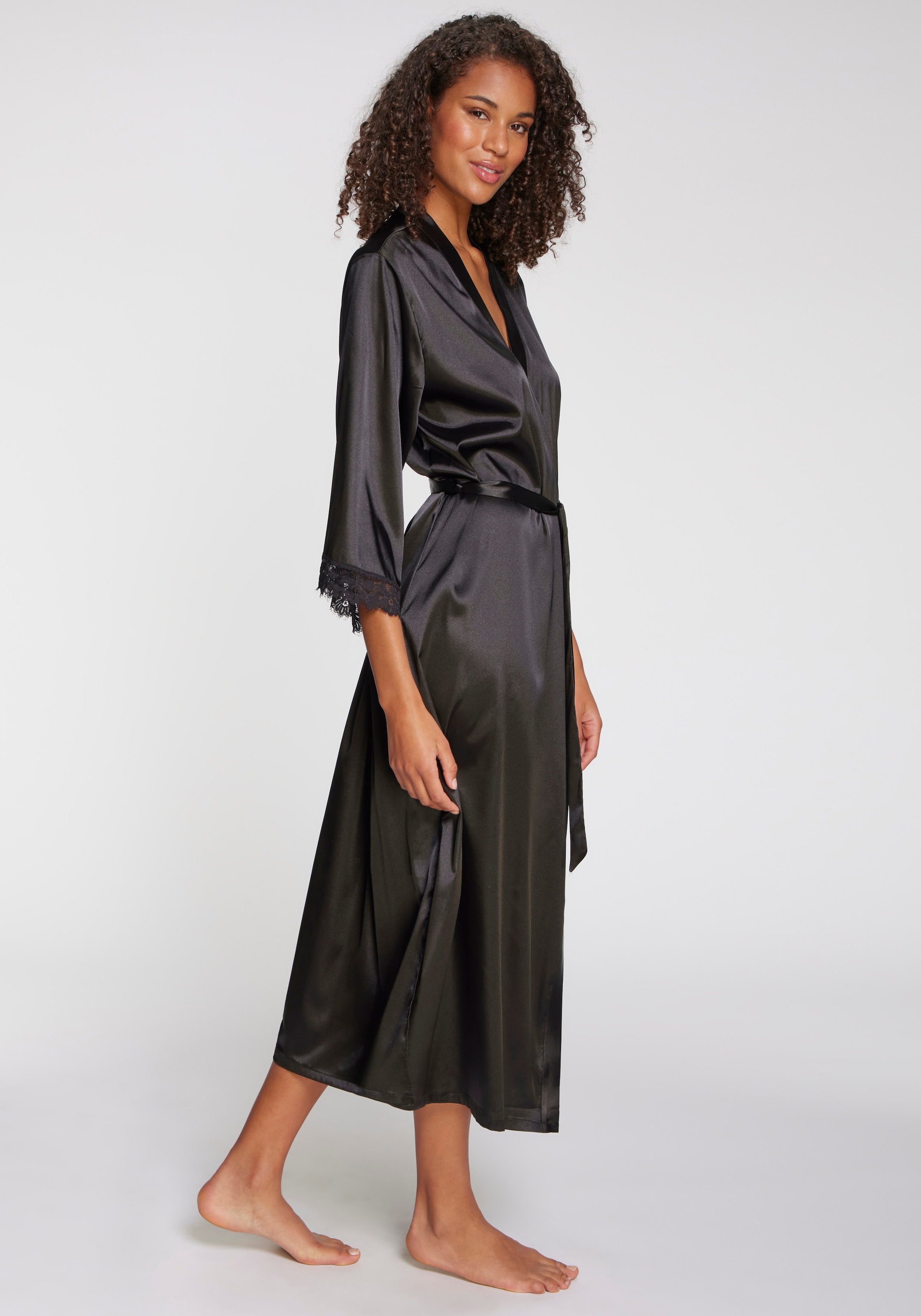 LASCANA Kimono 1-teilig,  Mit spitze besetzte Ärmel