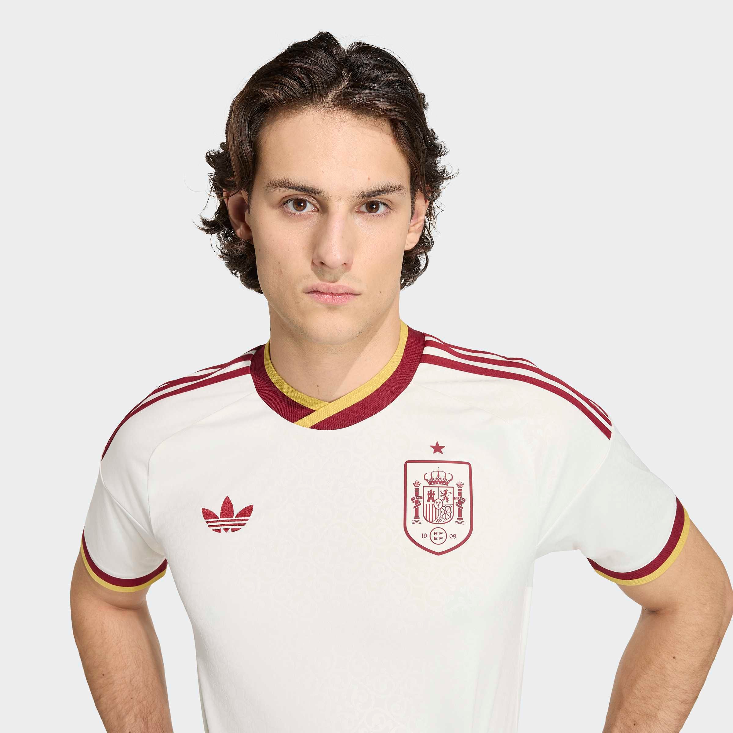 adidas Performance Fussballtrikot »SPANIEN 26 AUSWÄRTSTRIKOT« mit schmalem Schnitt, mit Climacool Technologie