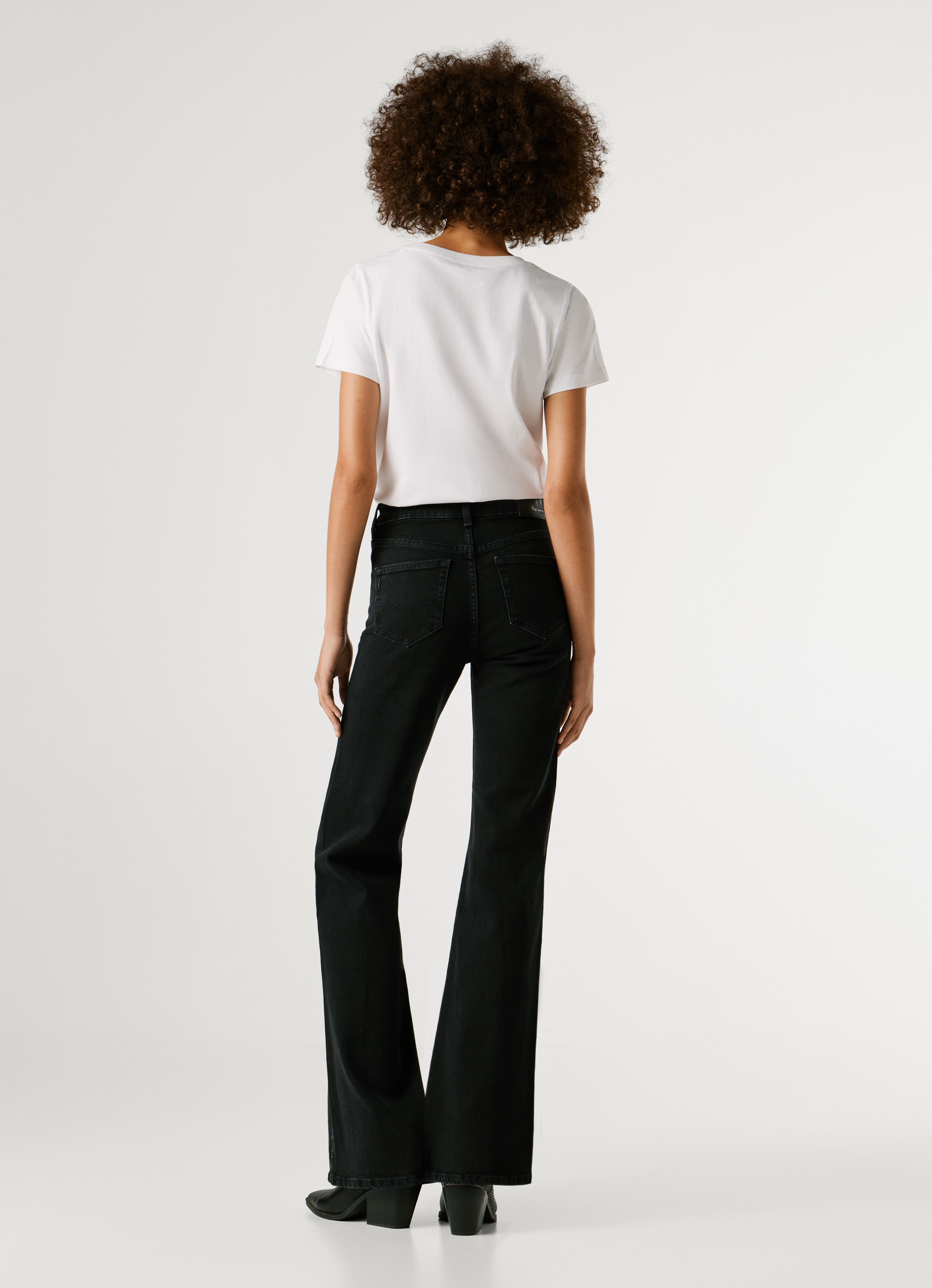 Pepe Jeans High-waist-Jeans »WILLA BLK« Flare Leg, mit dekorativen Nieten