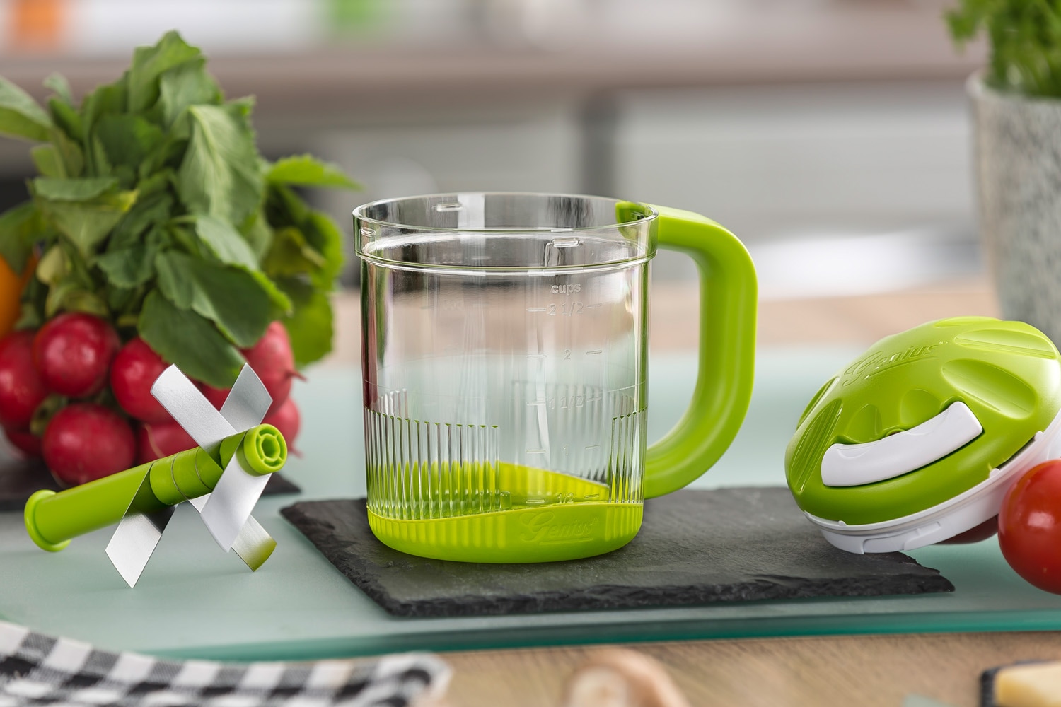 Genius Gemüse-Scheibenschneider »Nicer Dicer mit 14 Klingen inkl. Twist N Joy, Set 6tlg« Super handlich und immer im Einsatz, inkl. 625 ml Behälter