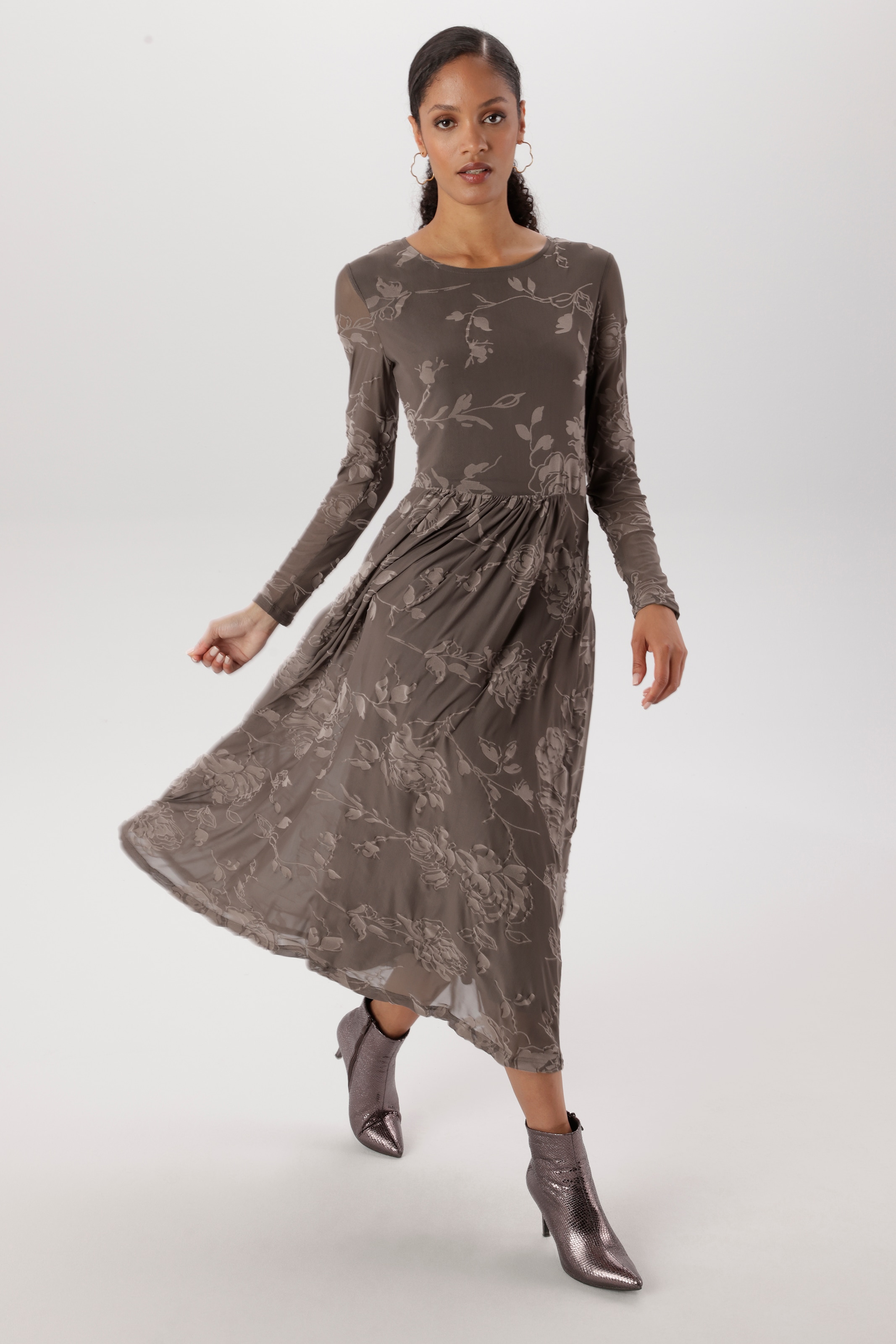 Aniston SELECTED Robe midi en aspect burnout floral et qualité mesh - NOUVELLE COLLECTION