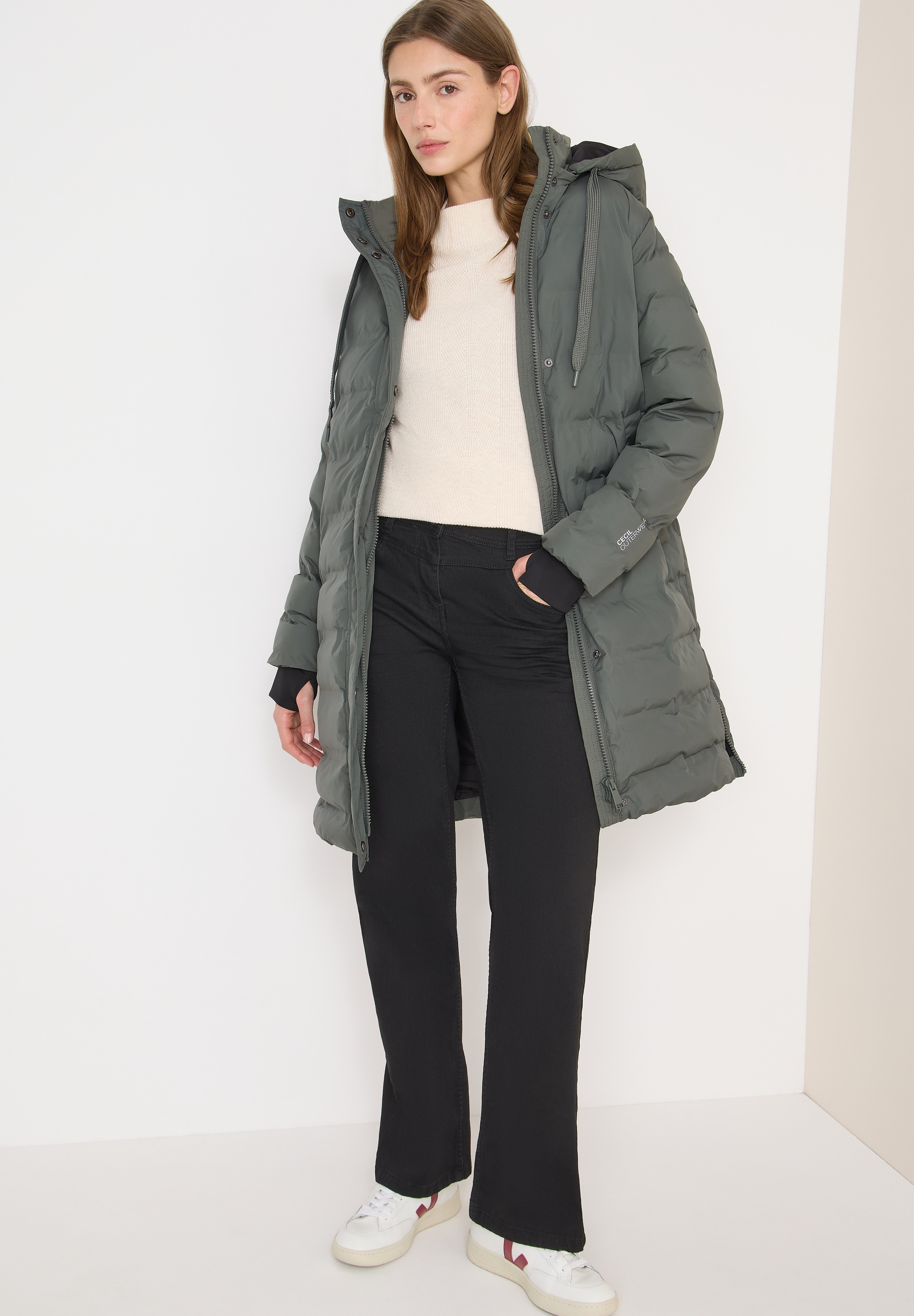 Cecil Steppmantel mit Kapuze