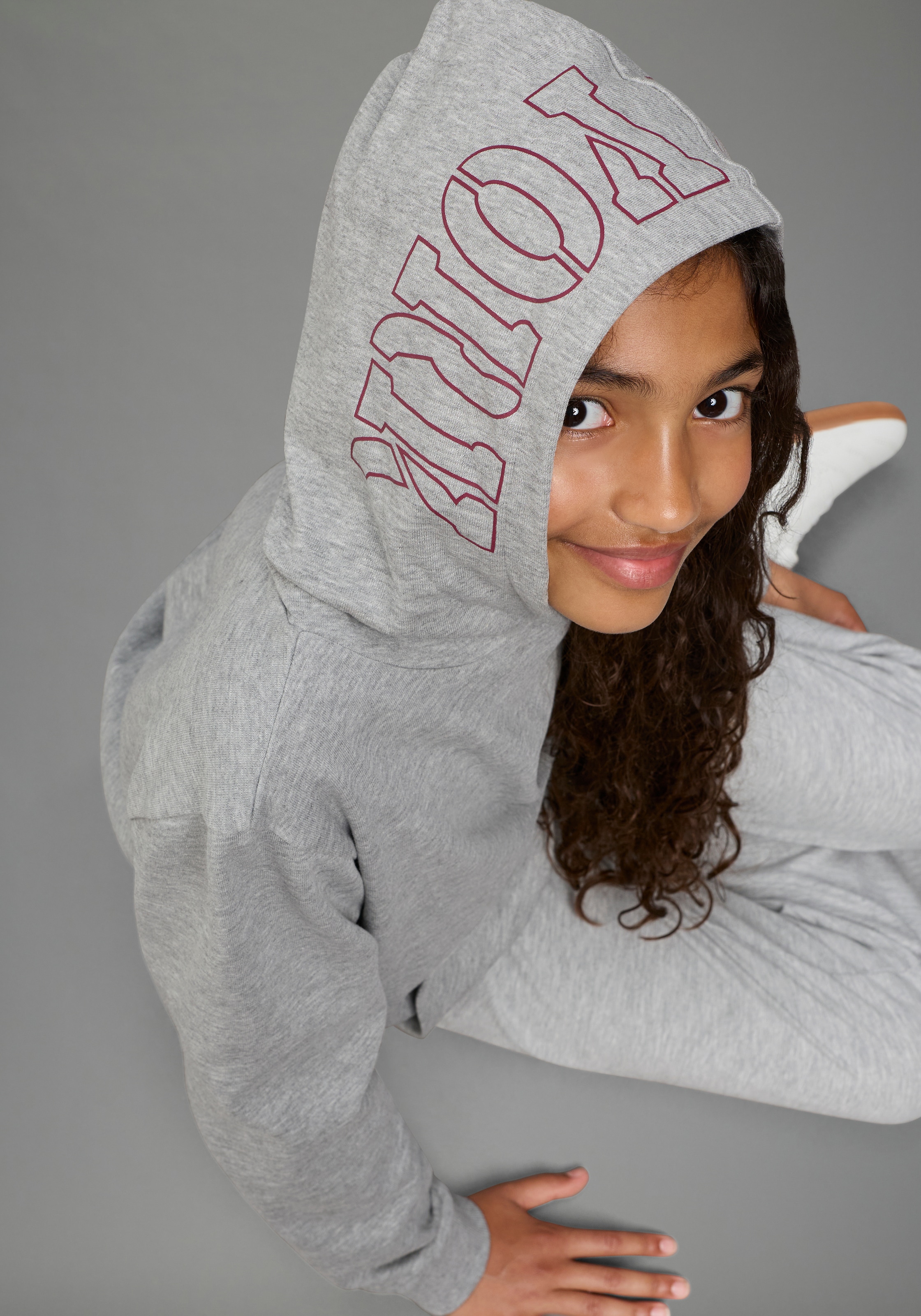 KIDSWORLD Sweat à capuche », Hoodie mit Print auf der Kapuze«, Sweat à capuche avec grand imprimé sur la capuche
