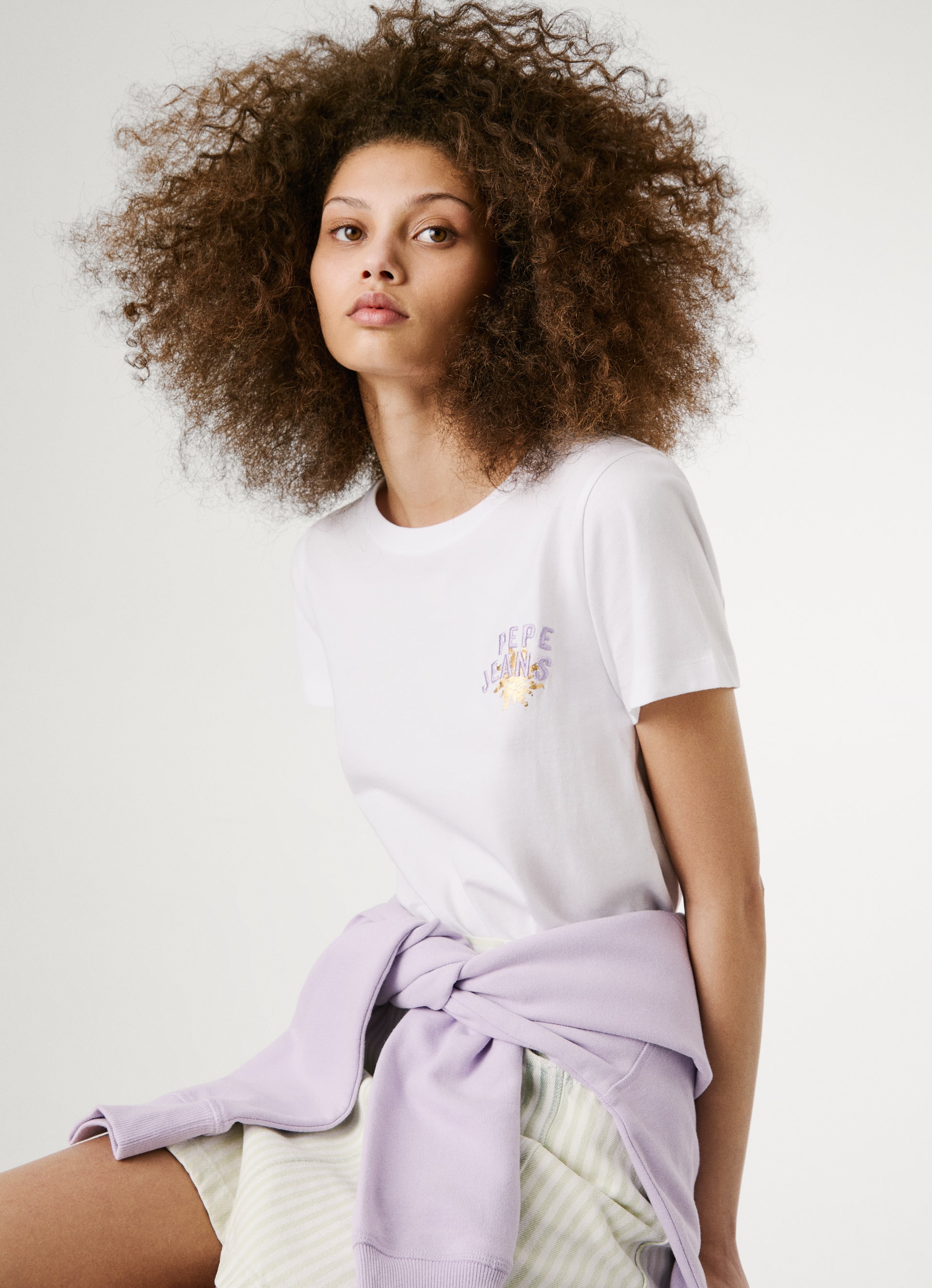 Pepe Jeans T-shirt »AMANDA« mit Stick- und Druckelementen