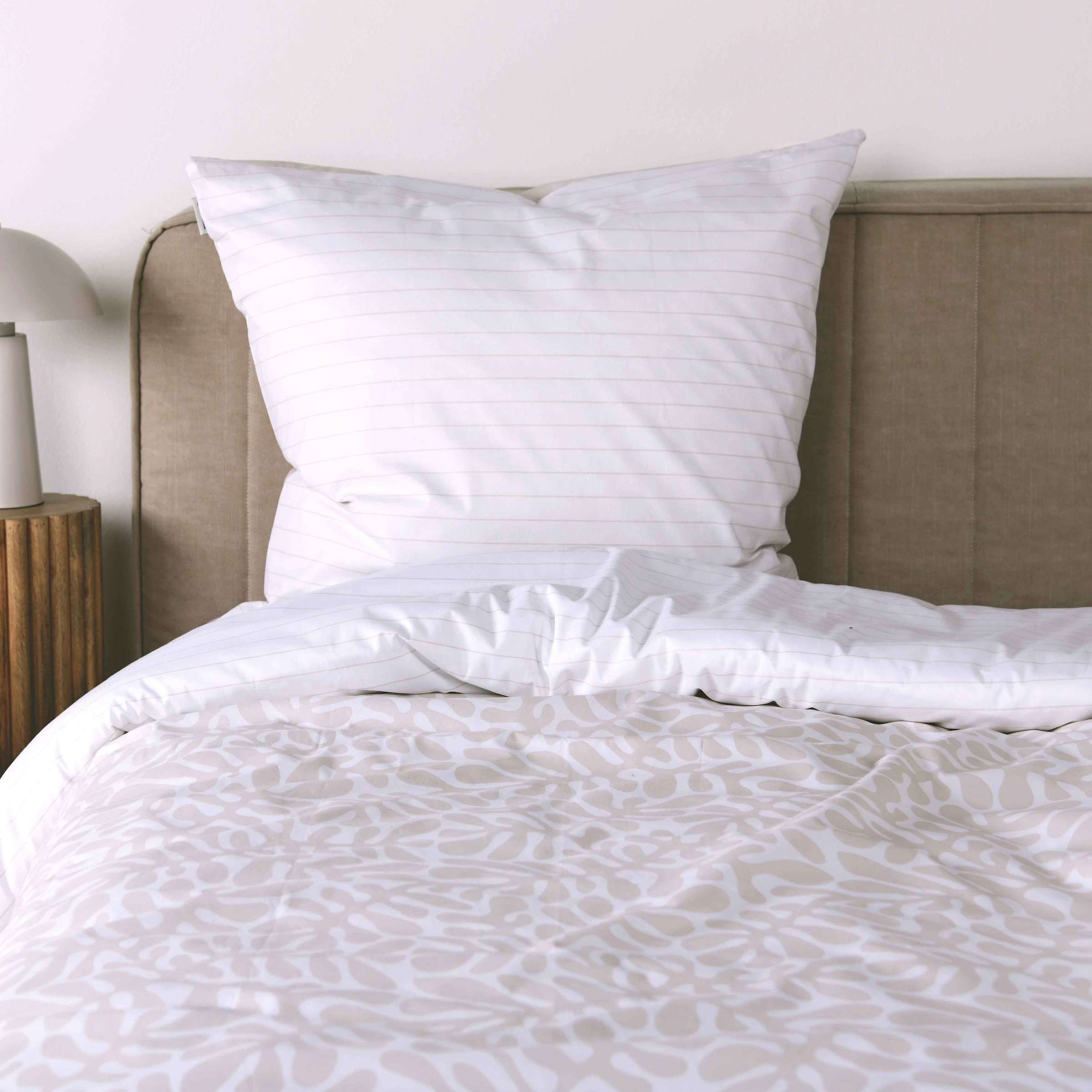 TOM TAILOR HOME Bettwäsche »ORGANIC LEAVES in Gr. 135x200cm, 155x220cm oder 200x220cm« 2 Stk. new bedroom, mit farbigem Markenreissverschluss