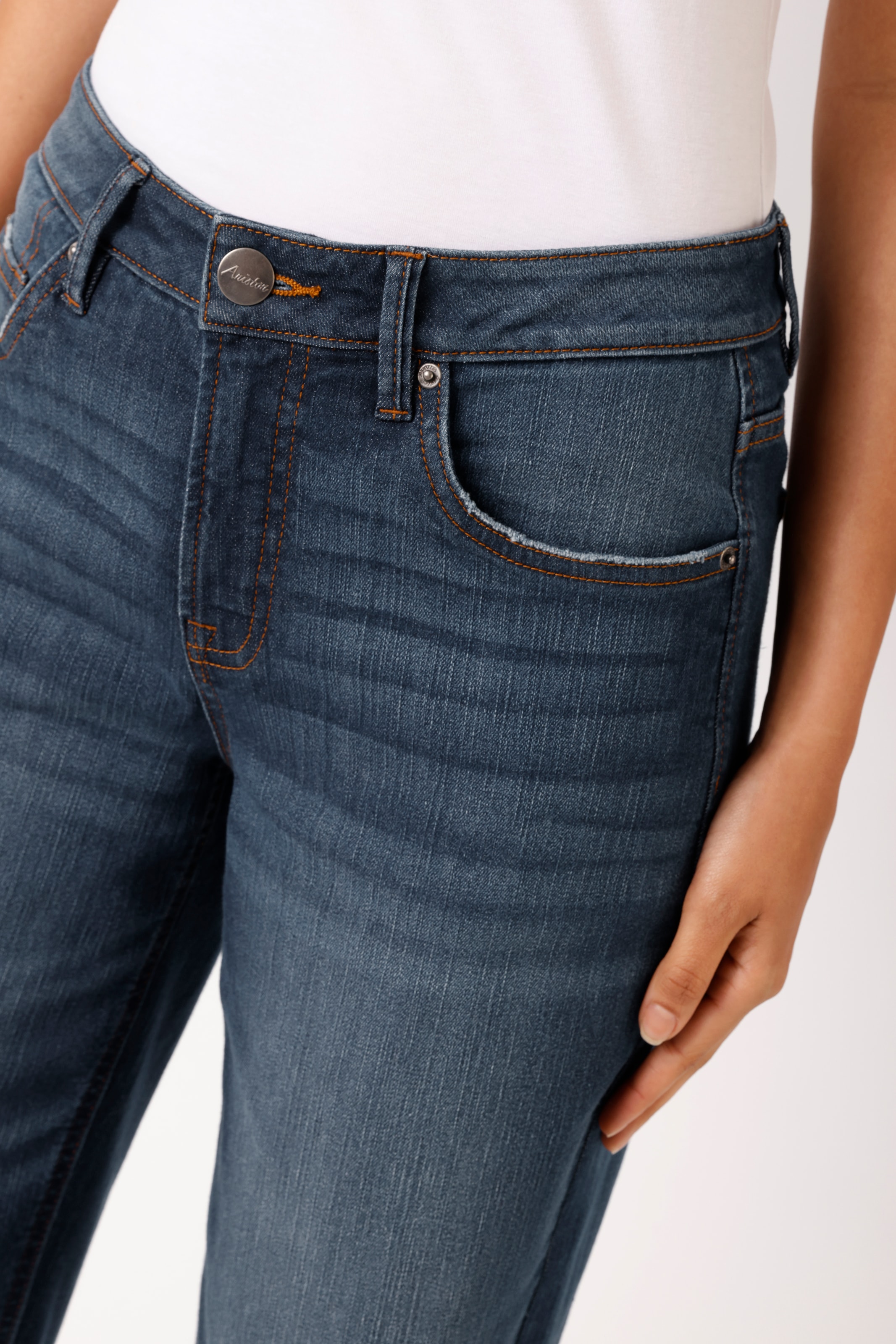 Aniston CASUAL Straight-Jeans mit trendig weitem Bein