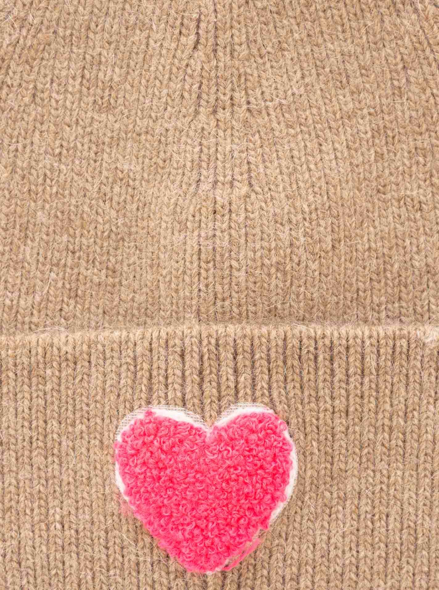 Zwillingsherz Beanie »"Heart Patch"« Grobstrick, Herzmotiv ,Wollanteil, breiter Umschlag, wärmend,
