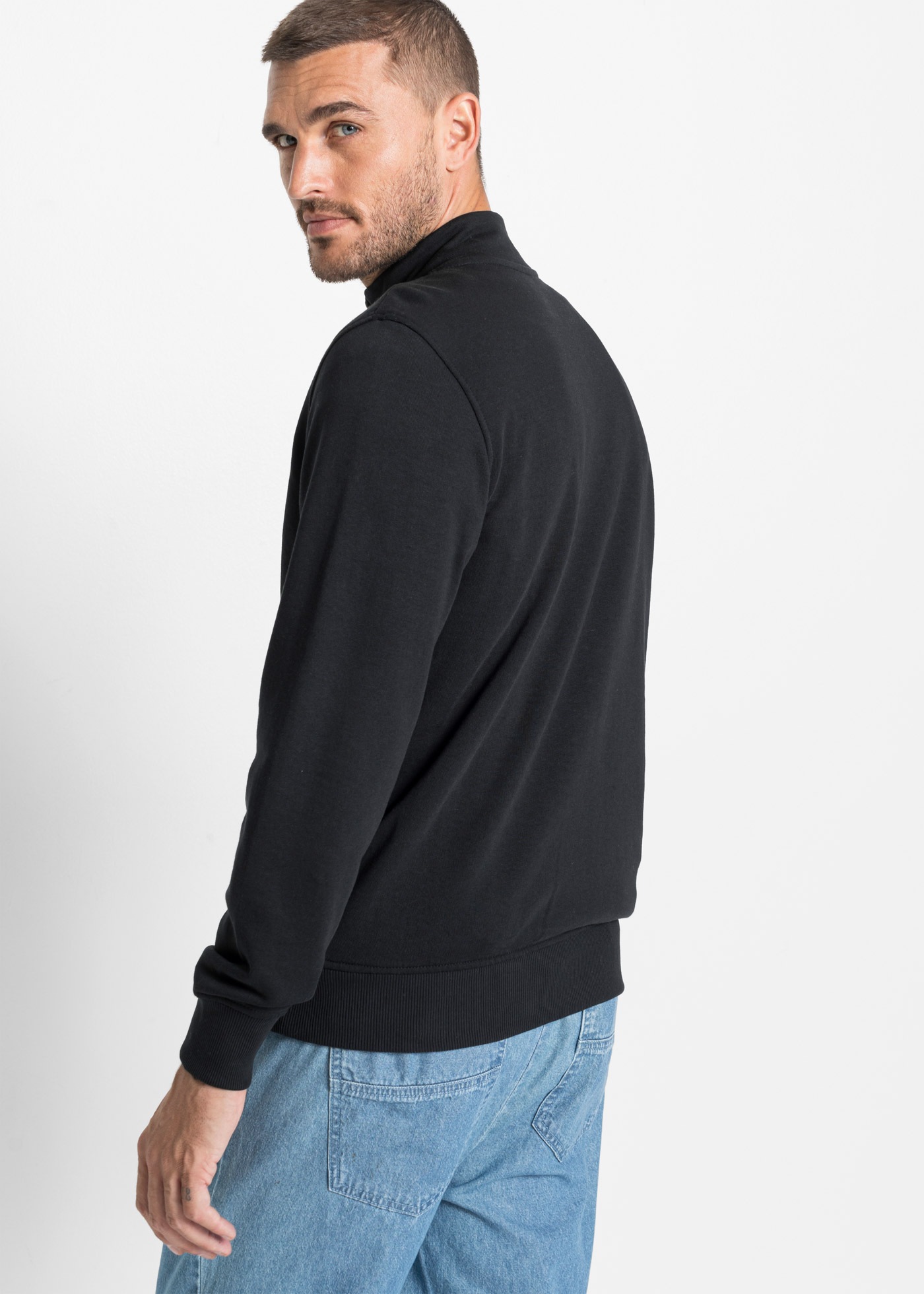 bonprix Sweatjacke »Sweatjacke mit Stehkragen« mit Stehkragen, innen weich angeraute Sweatqualität, Regular Fit