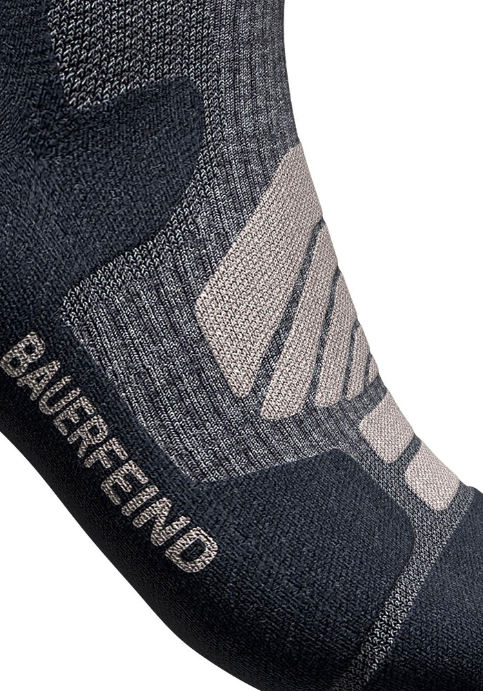Bauerfeind Chaussettes de sport »Outdoor Merino Compression Socks« avec une forte proportion de laine mérinos