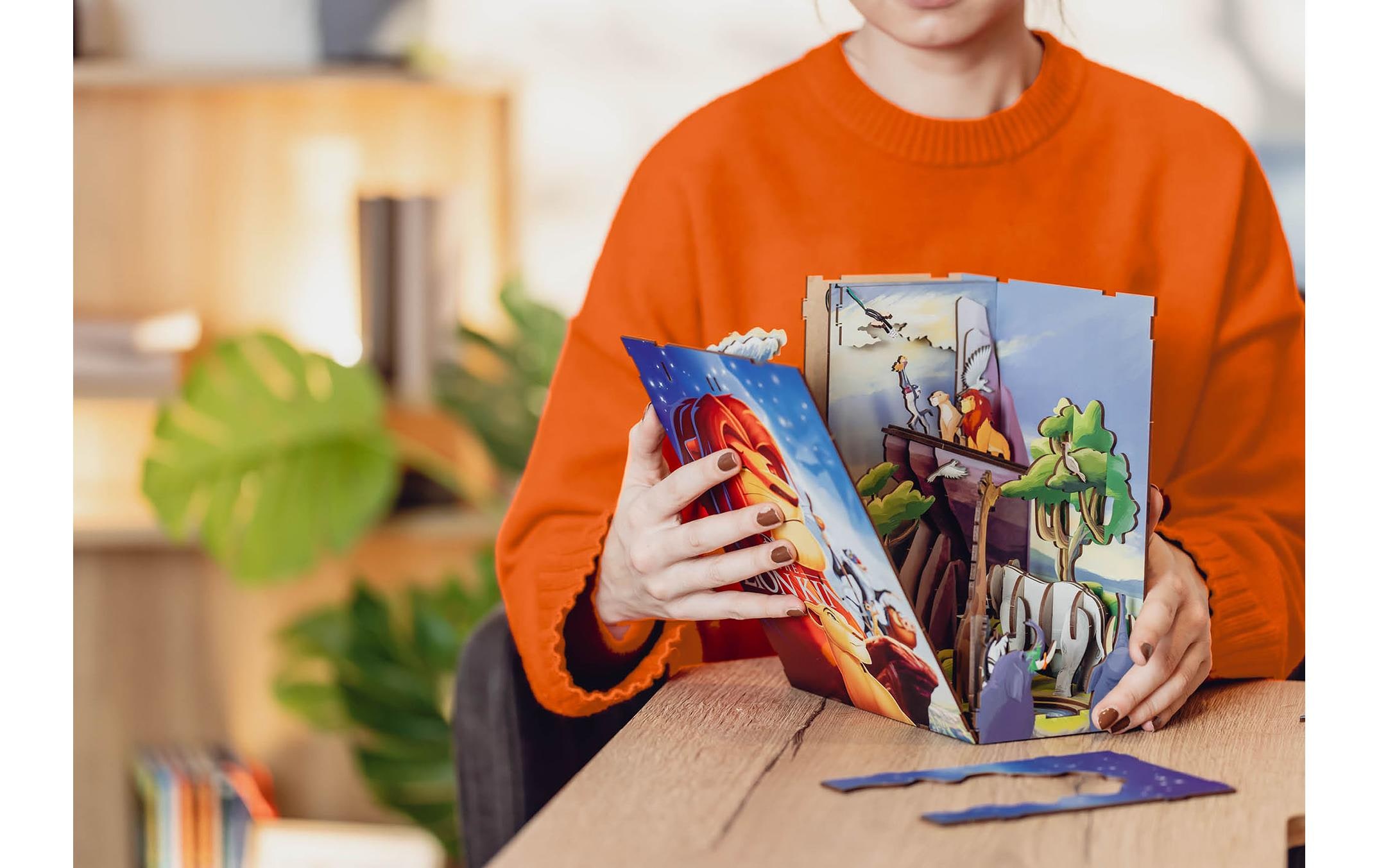 Revell® Kit de modèles réduits »Book Nook, Tiny Adventures Disney König der Löwen« Serre-livres; avec éclairage LED