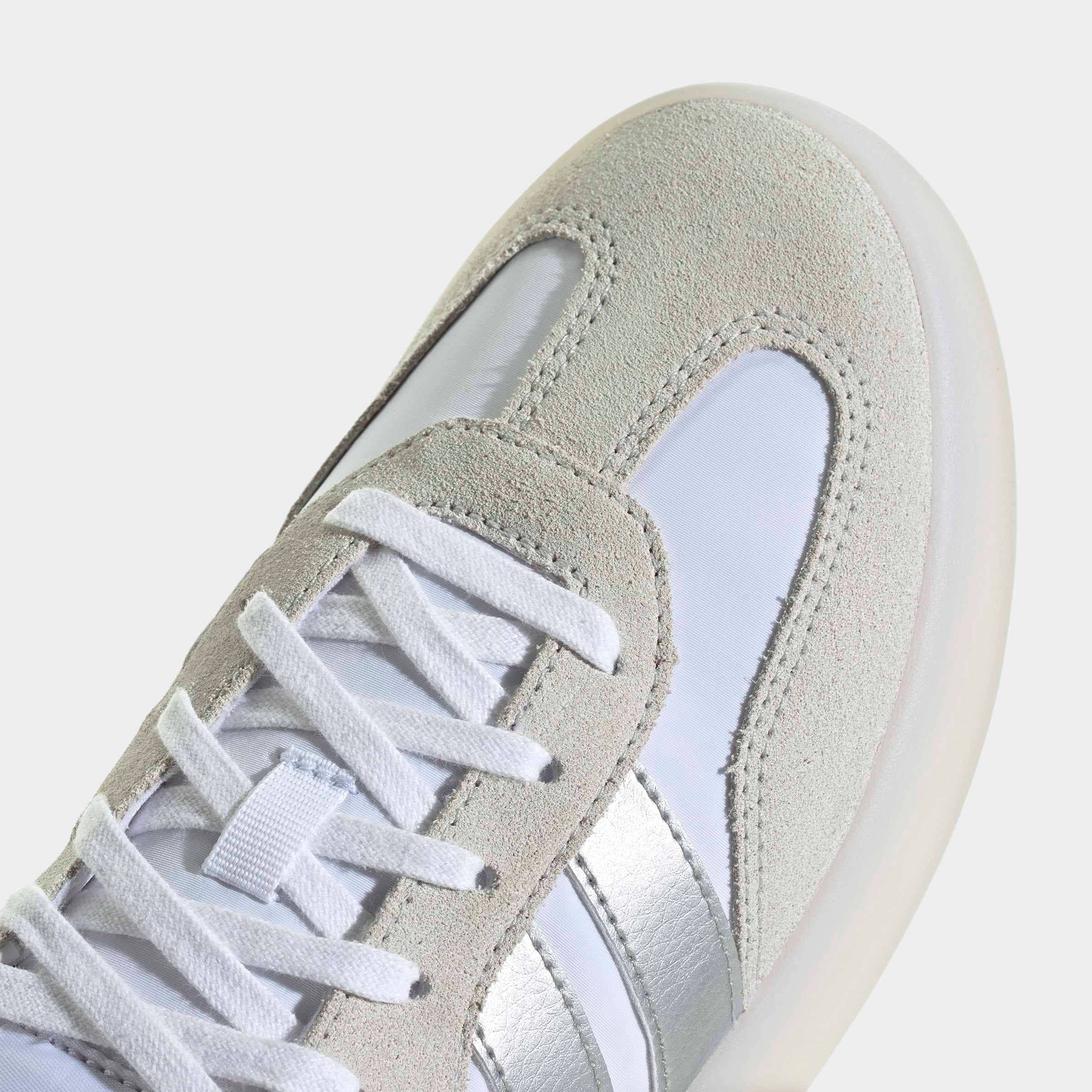 adidas Sportswear Sneaker »BARREDA DECODE«  inspiriert vom Design des adidas handball spezial