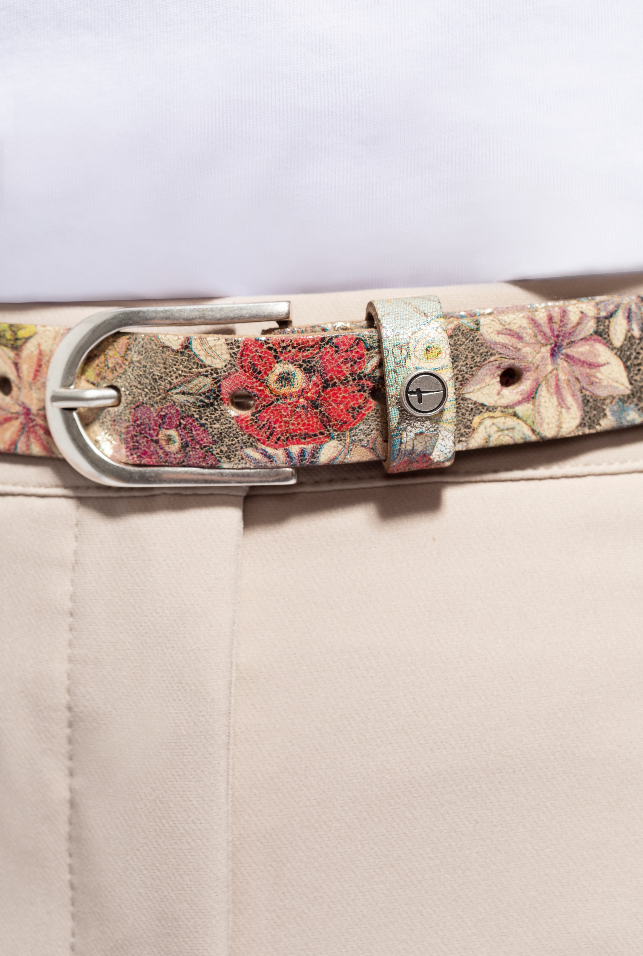 Tamaris Ledergürtel stilvolles Leo-Muster, hochwertiges Rindleder mit Vintage-Finish