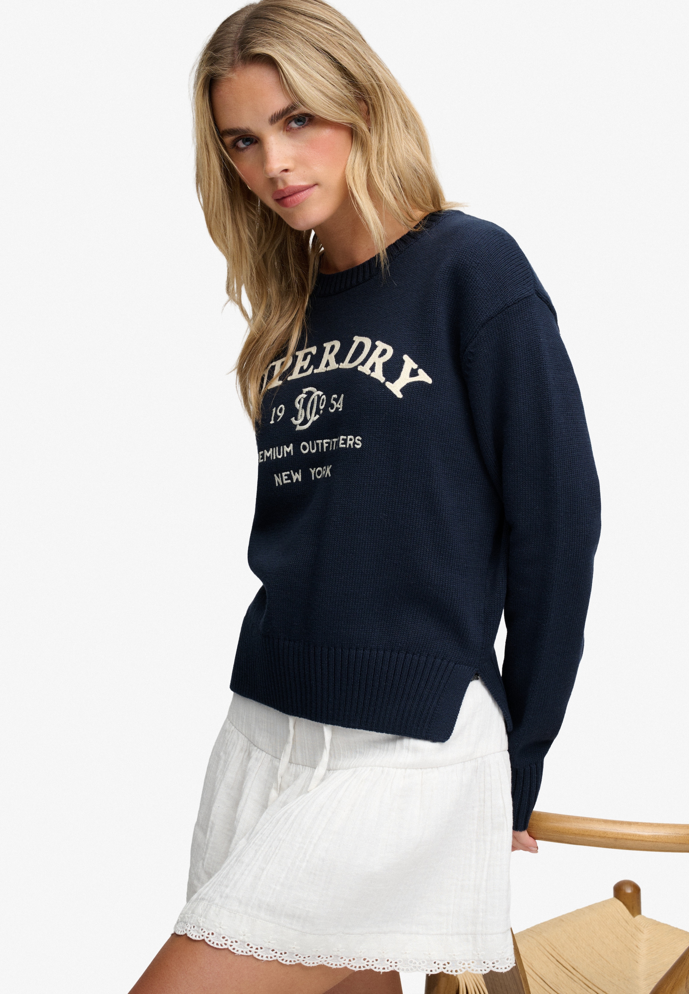 Superdry Pull en tricot »HERITAGE GRAPHIC JUMPER« coton, avec broderie de haute qualité
