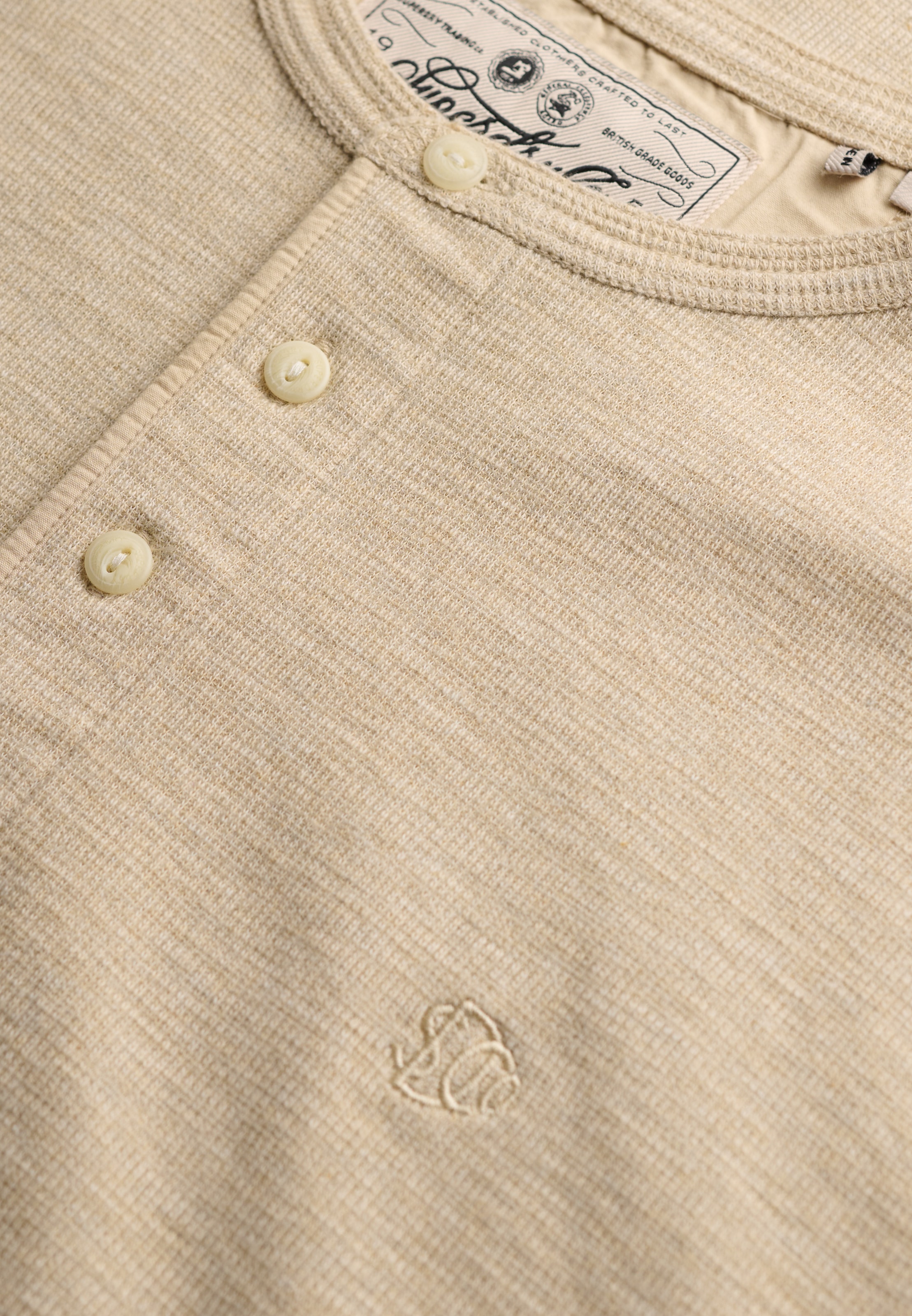 Superdry T-shirt à manches longues »MINI SLUB WAFFLE LS GRANDAD« Coupe ample, col rond, en coton