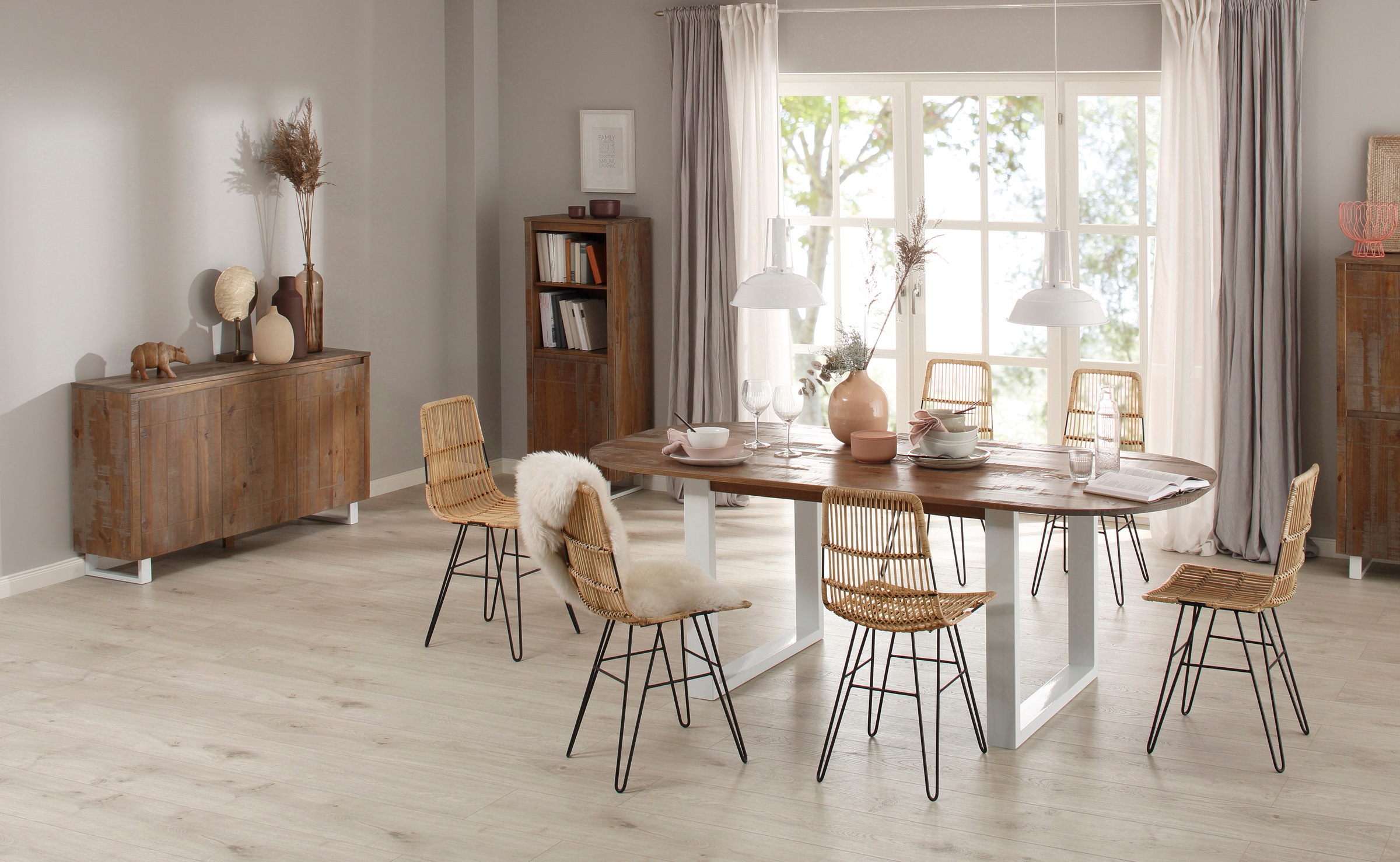 GOODproduct Sideboard »Lagos« Kommode aus massivem Kiefernholz, mit weiss lackiertem Beingestell