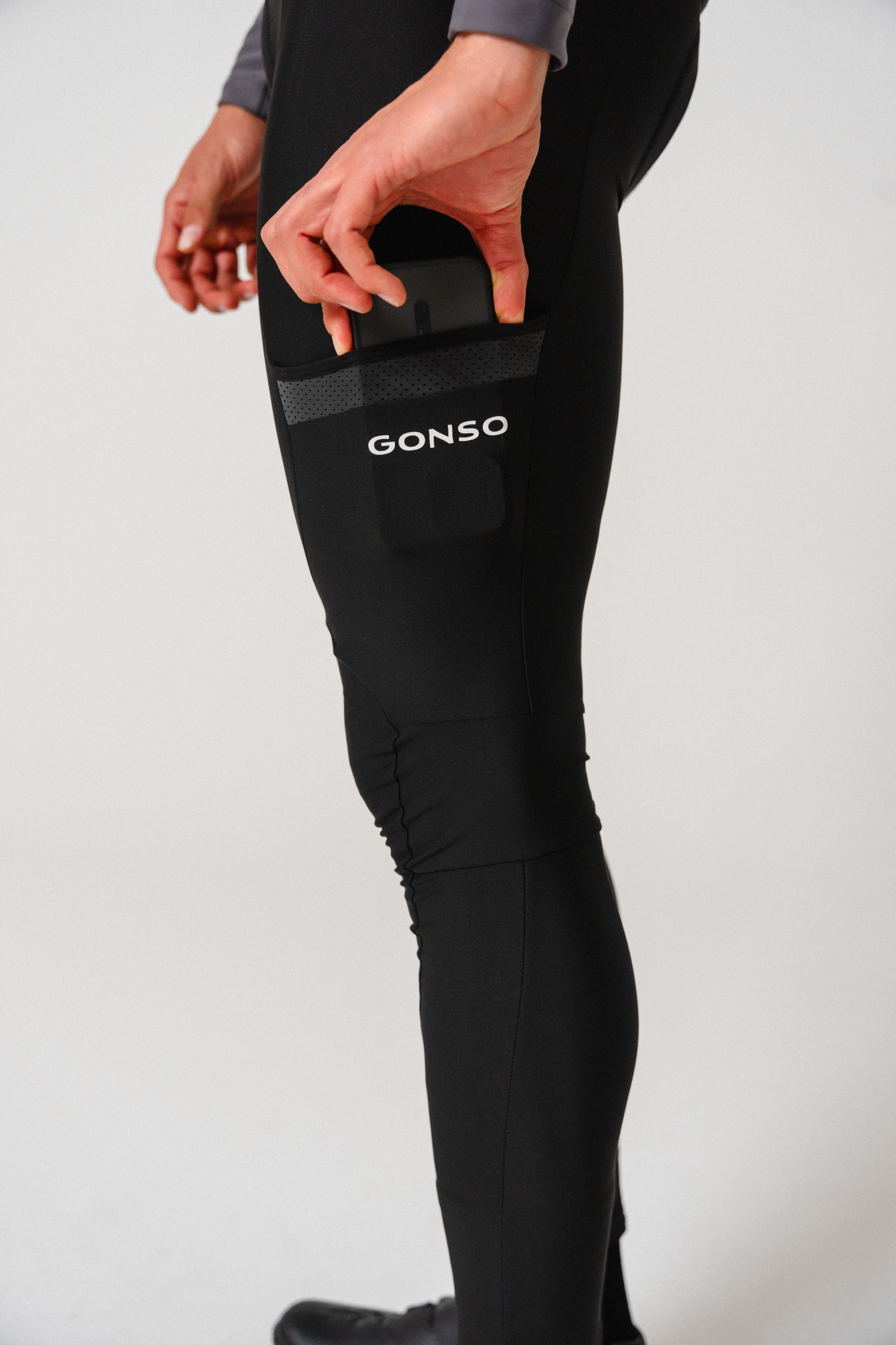 Gonso Pantalon de vélo »Essential Bib Tight Cargo SC M«  Cuissard homme avec coussinets Dry Up Air, coupe ajustée
