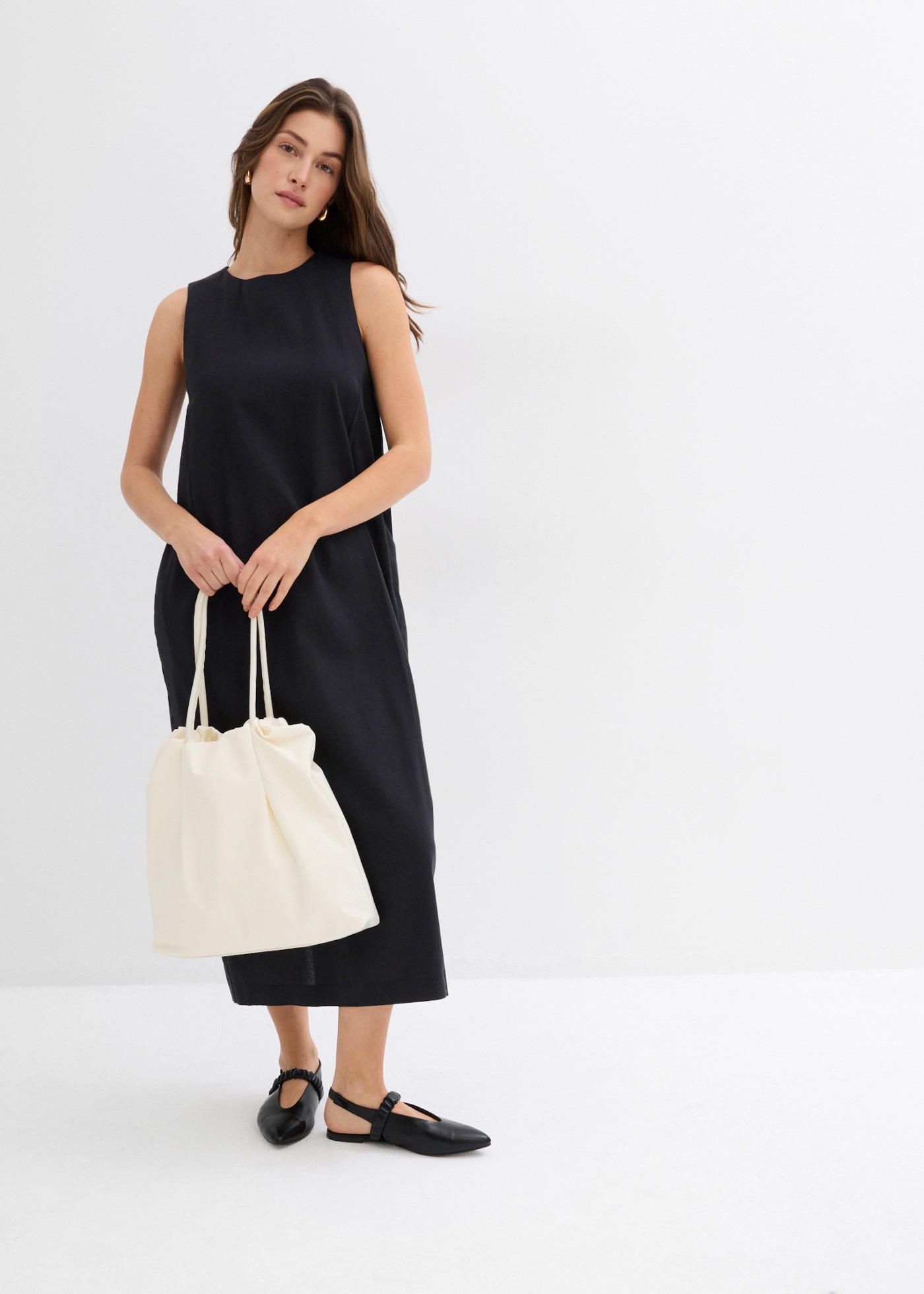 bonprix Robe midi design sans manches, coupe oversize, encolure ronde