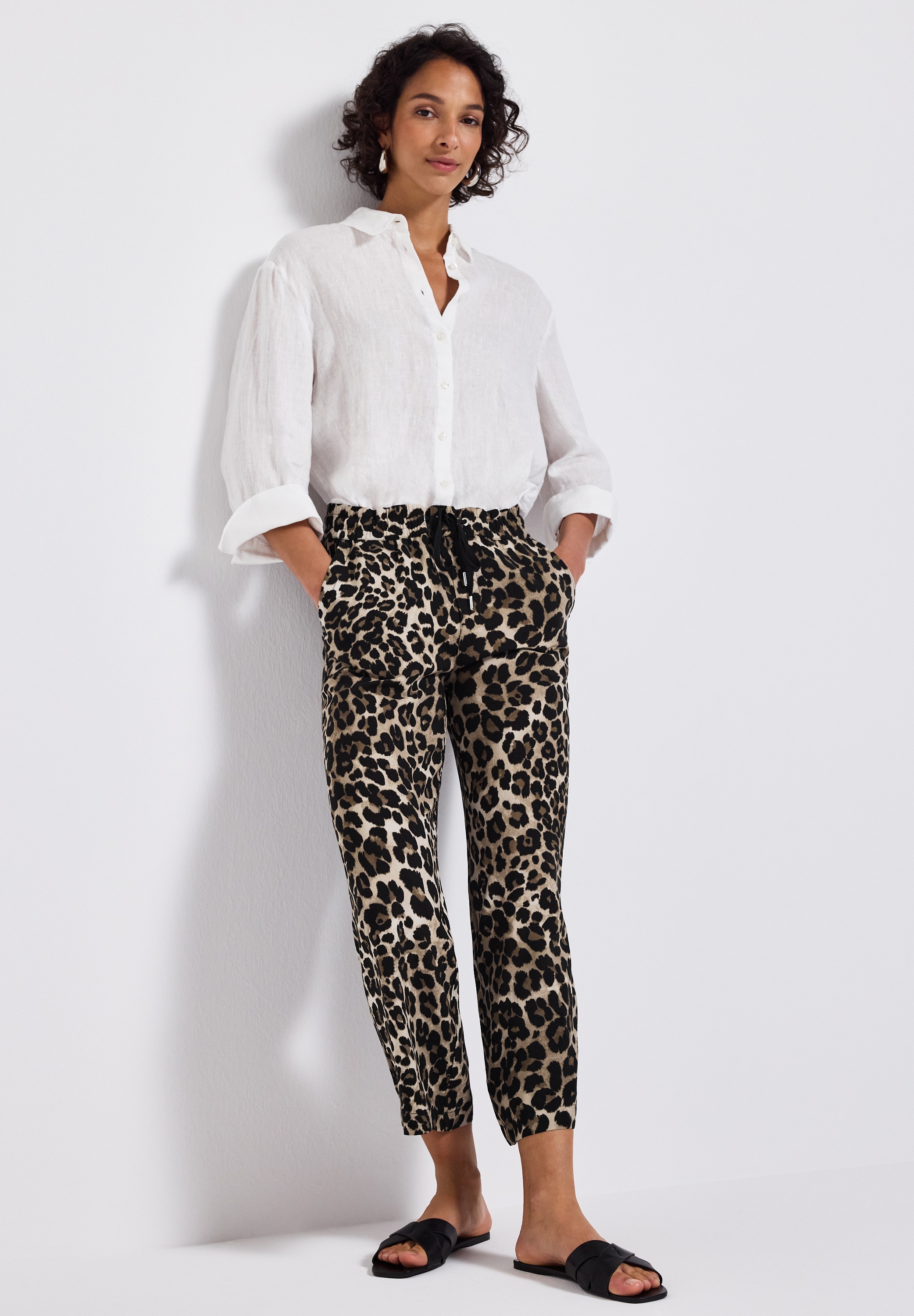 STREET ONE Pantalon en tissu »Style Emee«  Sommerhose mit elastischem Bund und Tunnelzug, mit grafischem Muster