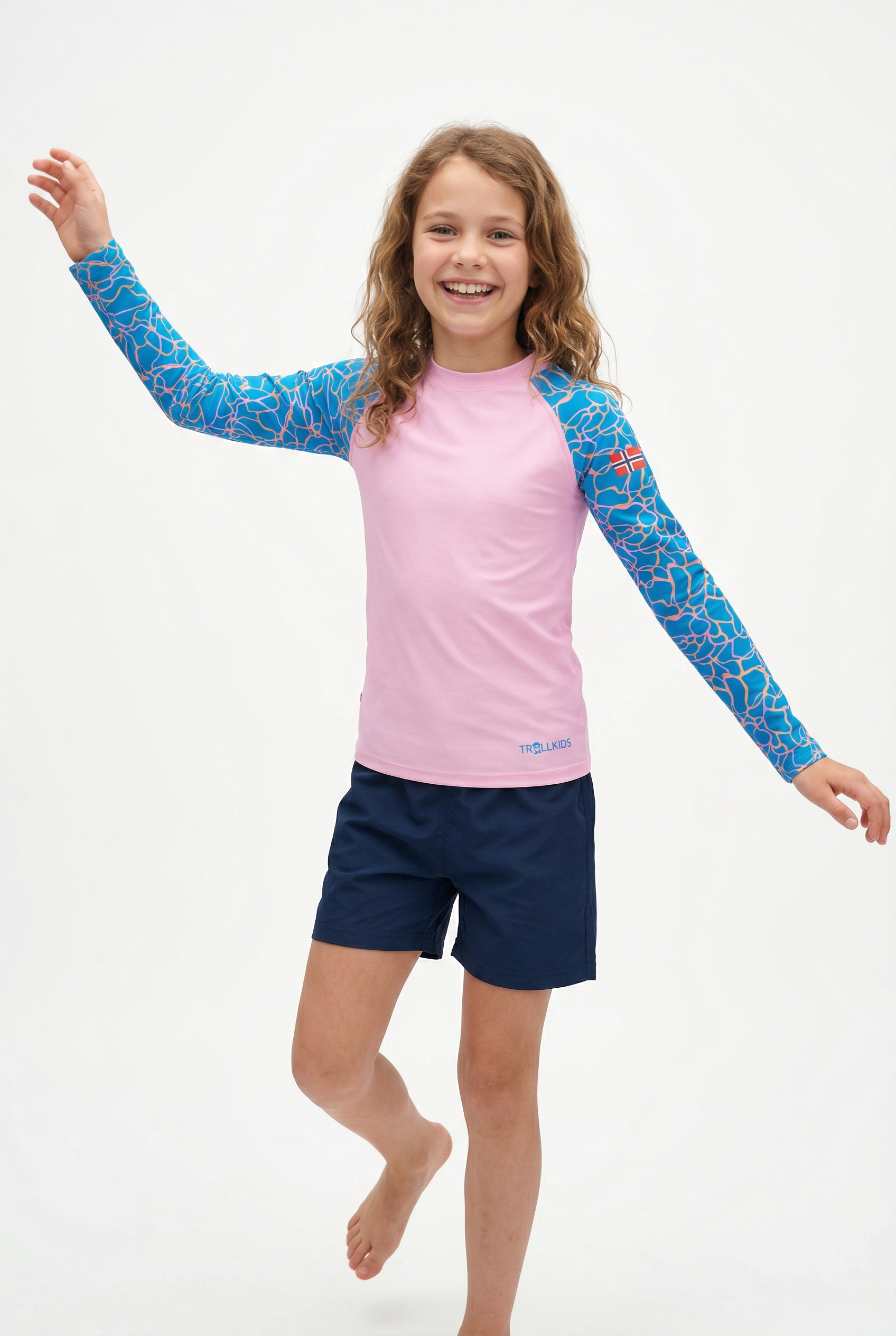 TROLLKIDS T-shirt à manches longues »GIRLS HAUKLAND SHIRT« körpernaher Schnitt, mit langen Ärmeln, mit Daumenlöchern