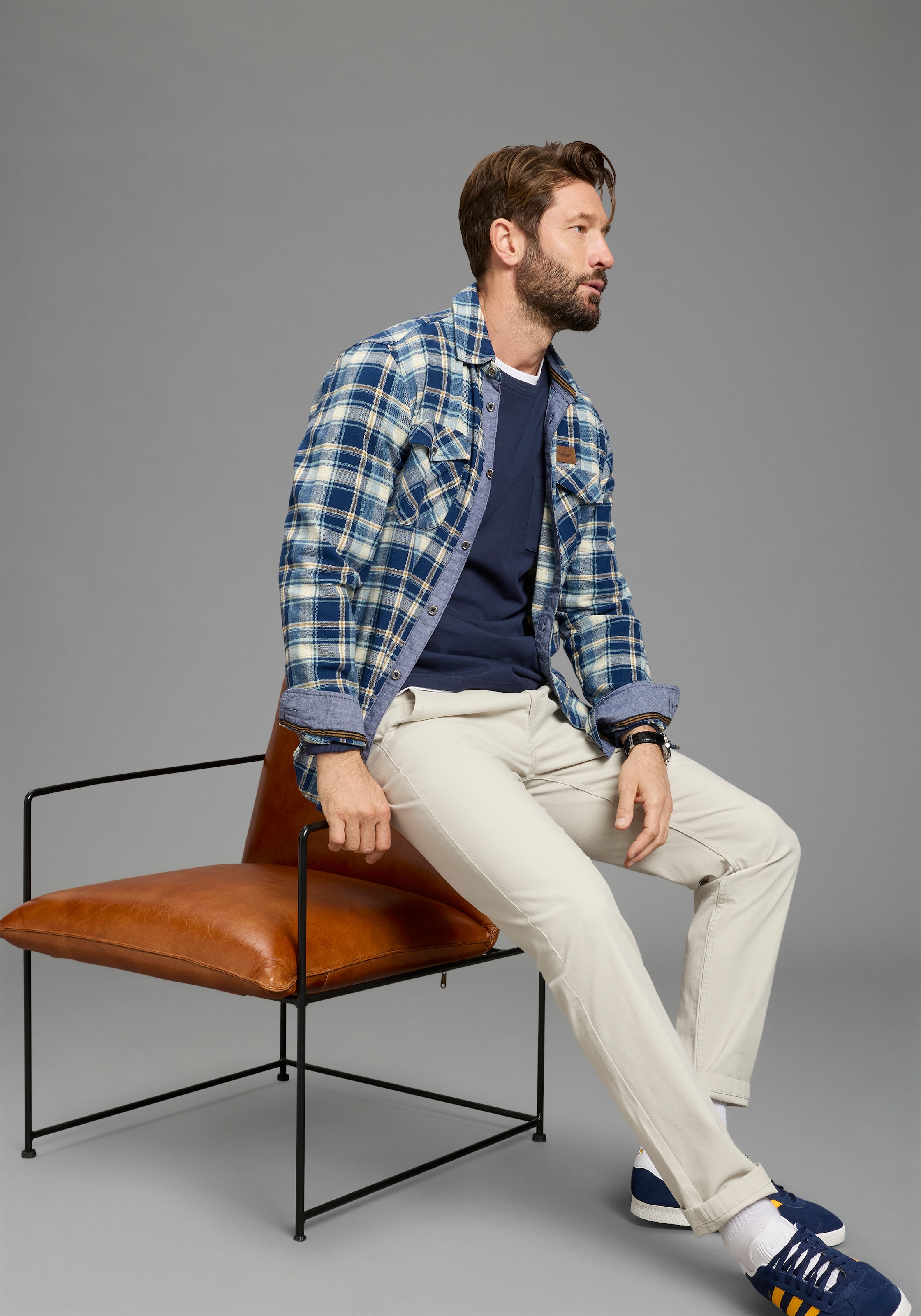 Man's World T-shirt à manches longues »Neue Kollektion!« casual Stil, Langarmshirt, schmale Passform, unifarben