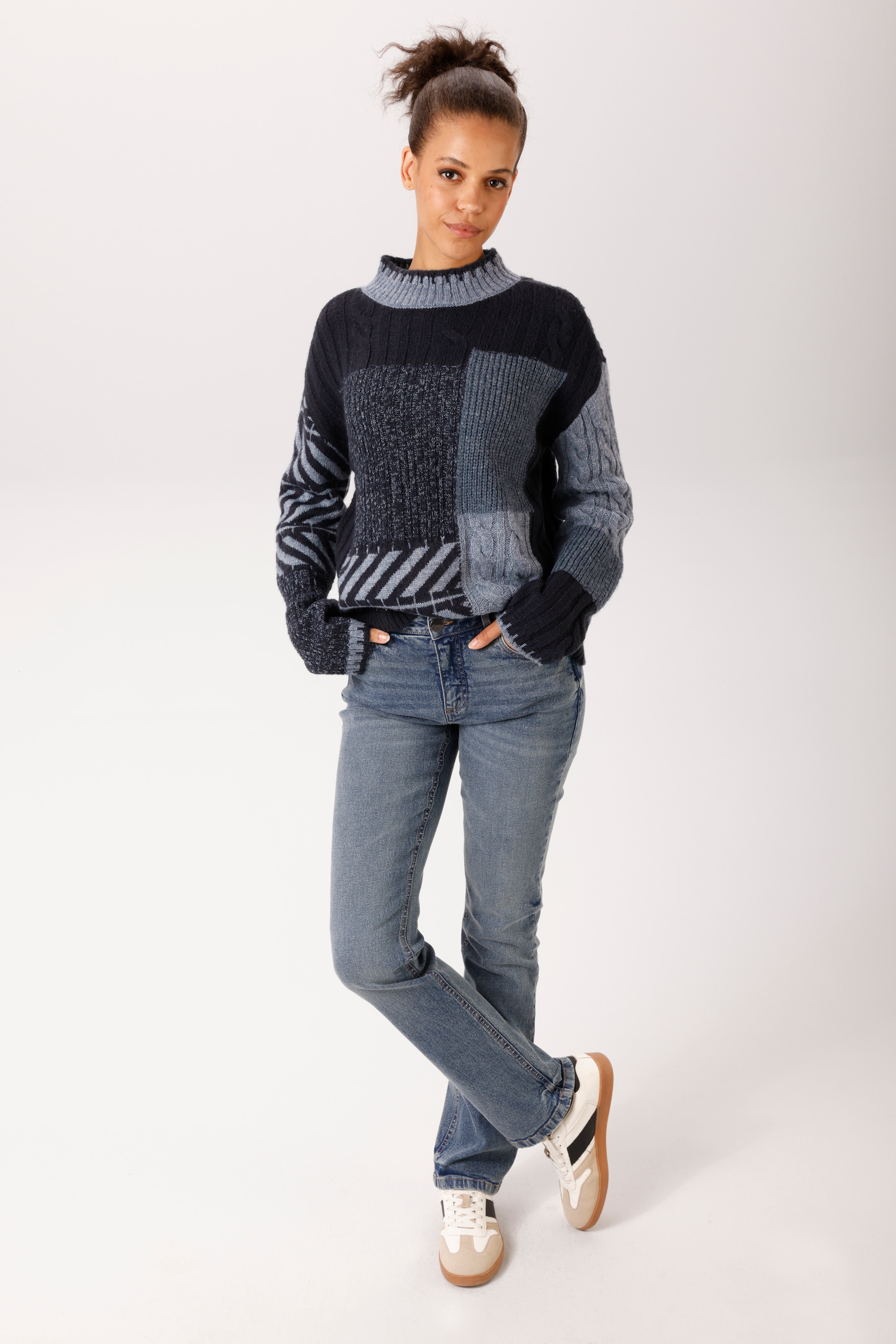 Aniston CASUAL Pull en tricot en motif patch harmonieux en couleurs