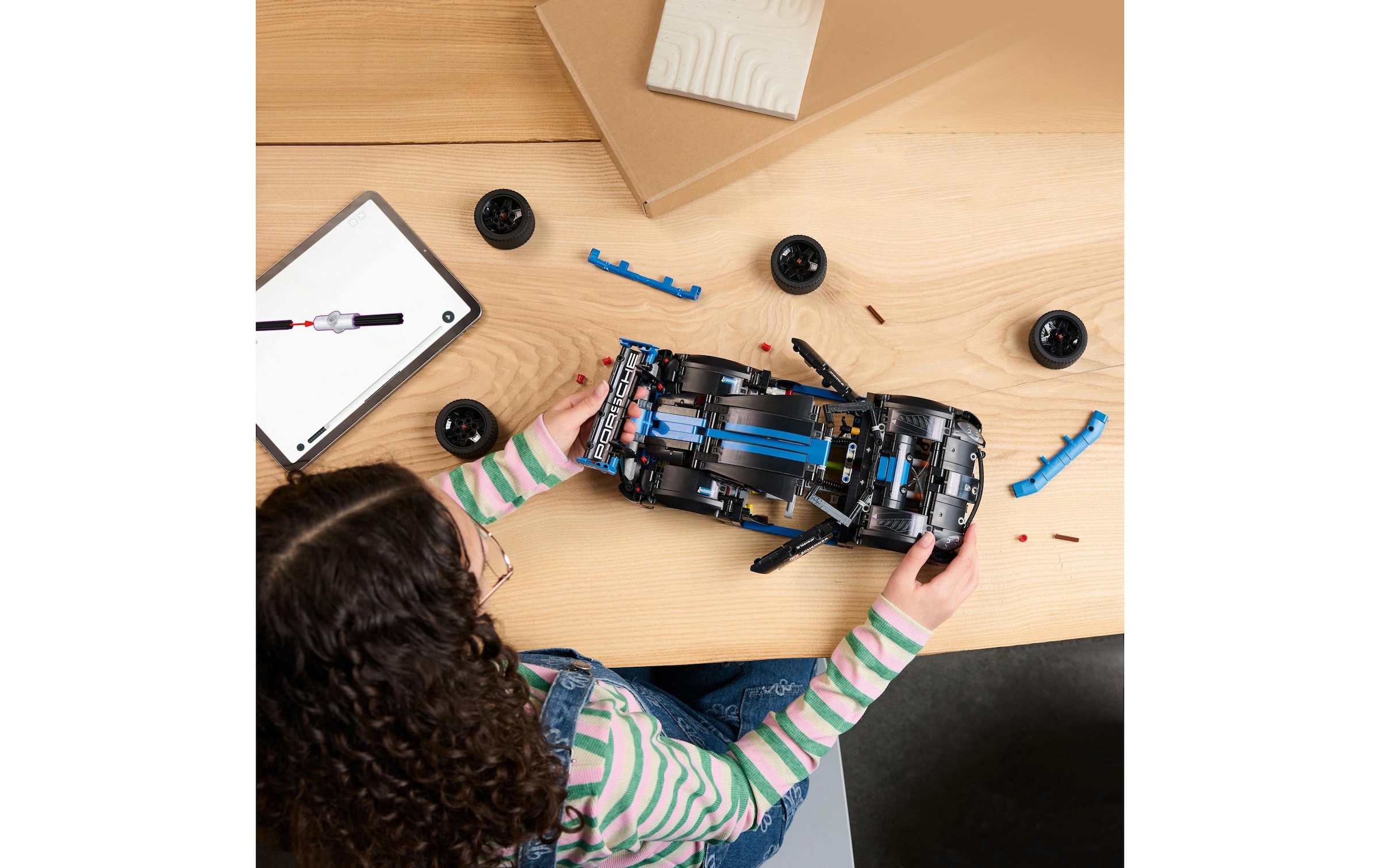 LEGO® Pions de construction »Technic Porsche GT4 e-Performance Rennwagen 42176«