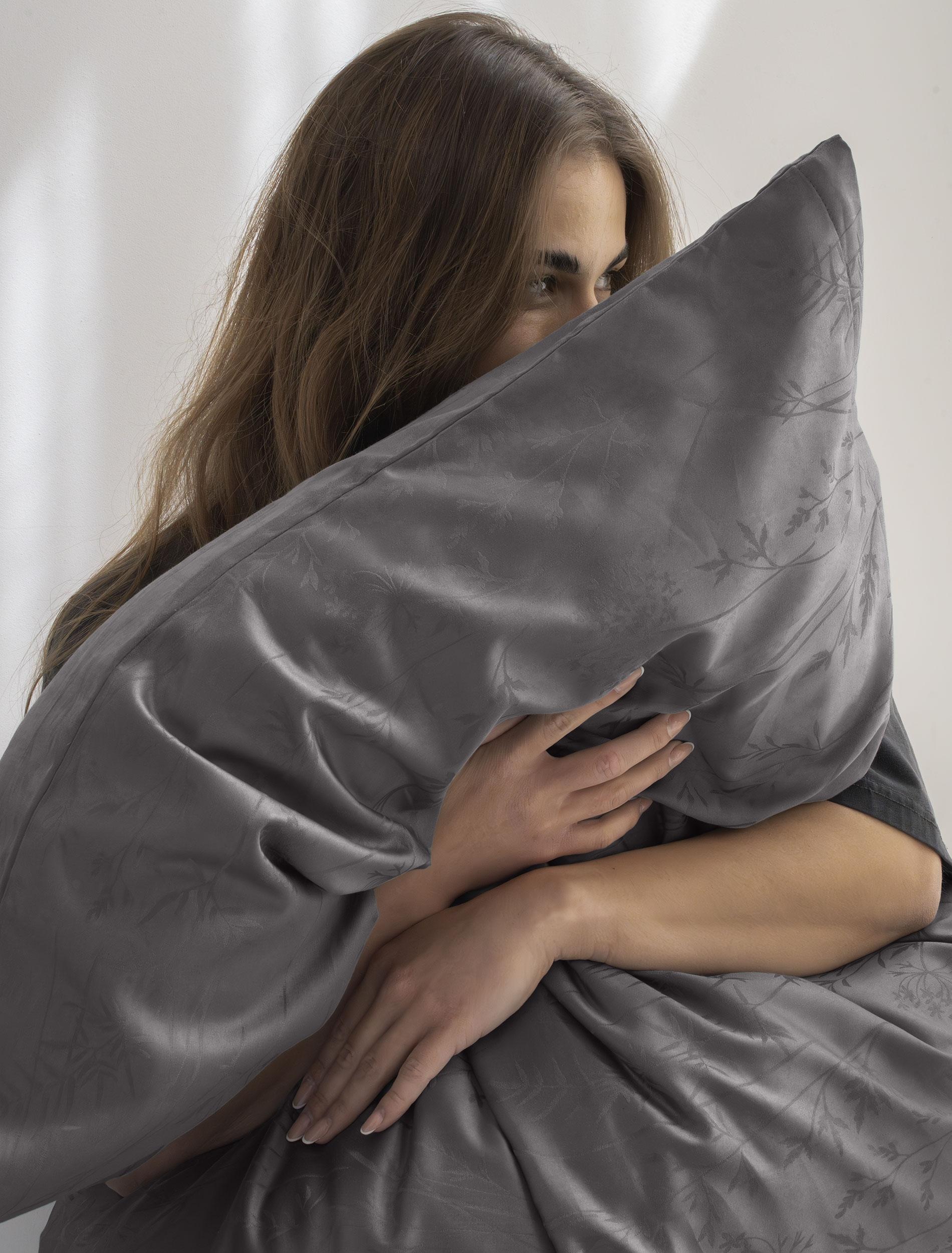 Irisette Linge de lit »Rio 8643« 2 Brillant soyeux, motif tissé, de haute qualité