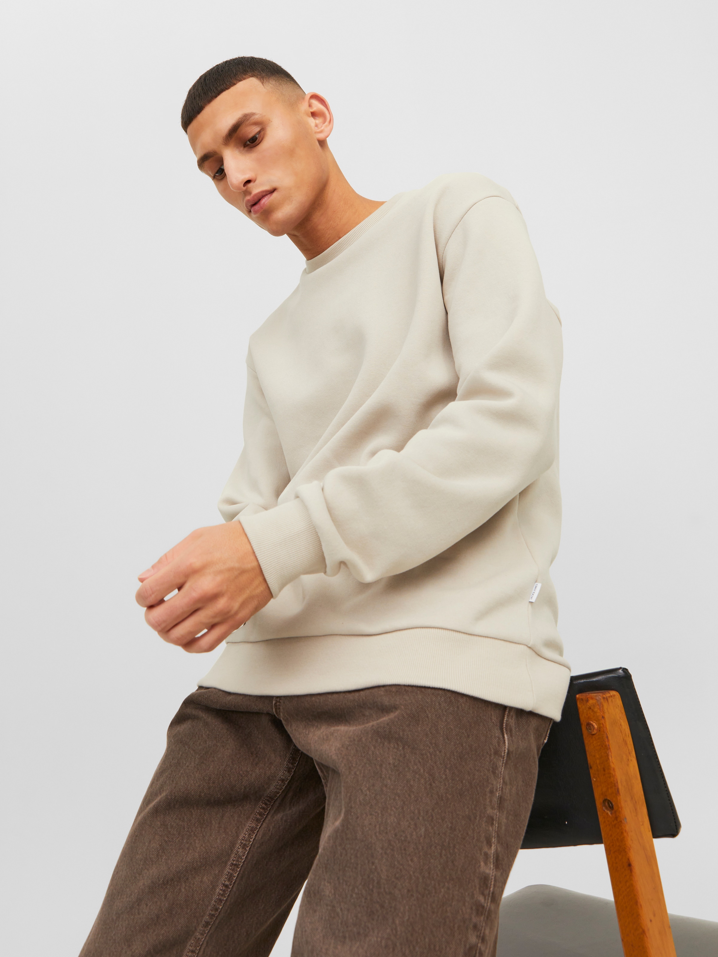 Jack & Jones Sweat-shirt »JJEBRADLEY  mit Rippbündchen für Alltag und Freizeit«, mélange de matières, coupe décontractée
