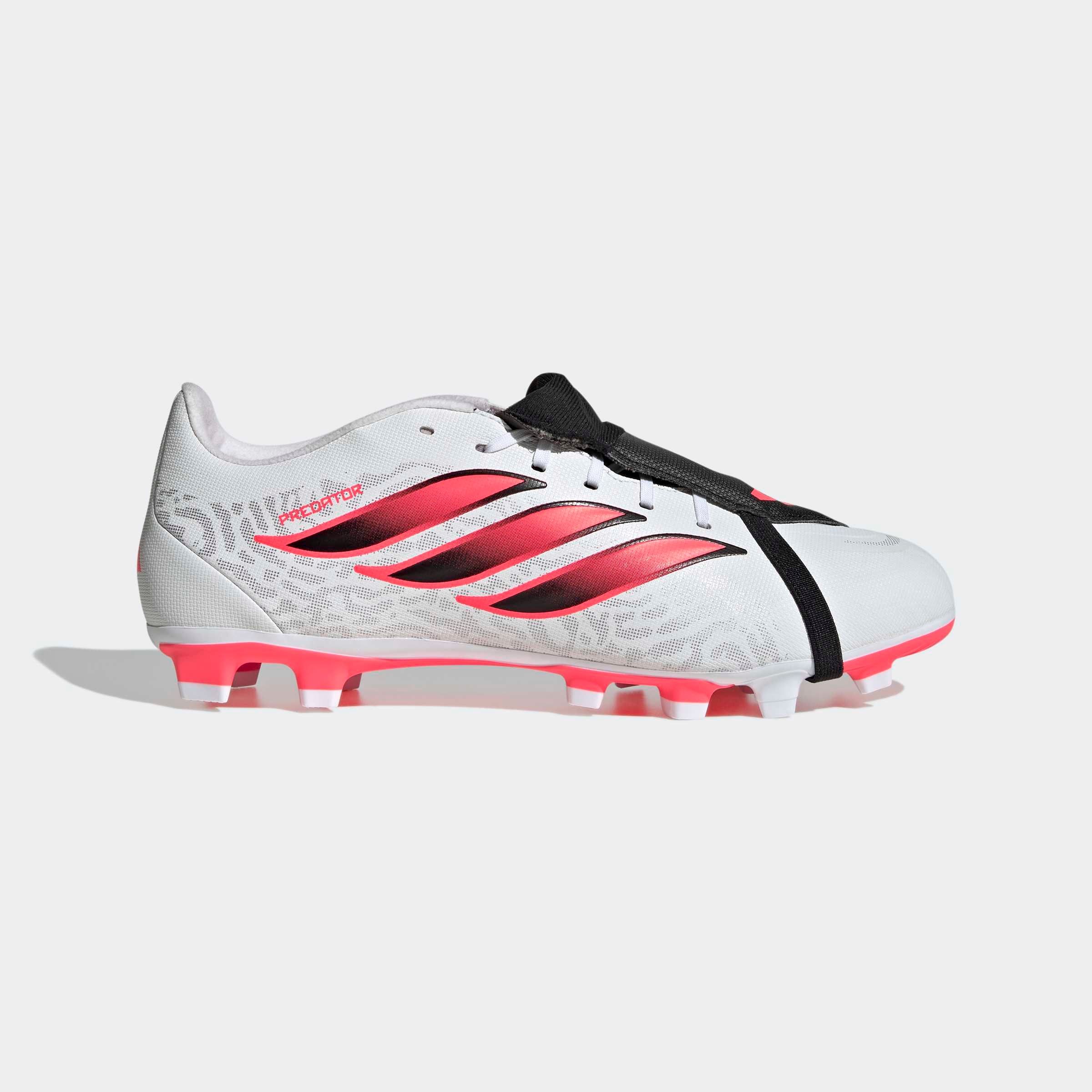 adidas Performance Fussballschuh »PREDATOR CLUB , UMSCHLAGBARE ZUNGE, FESTE / GEMISCHTE BÖDEN«  für viele verschiedene Böden geeignet