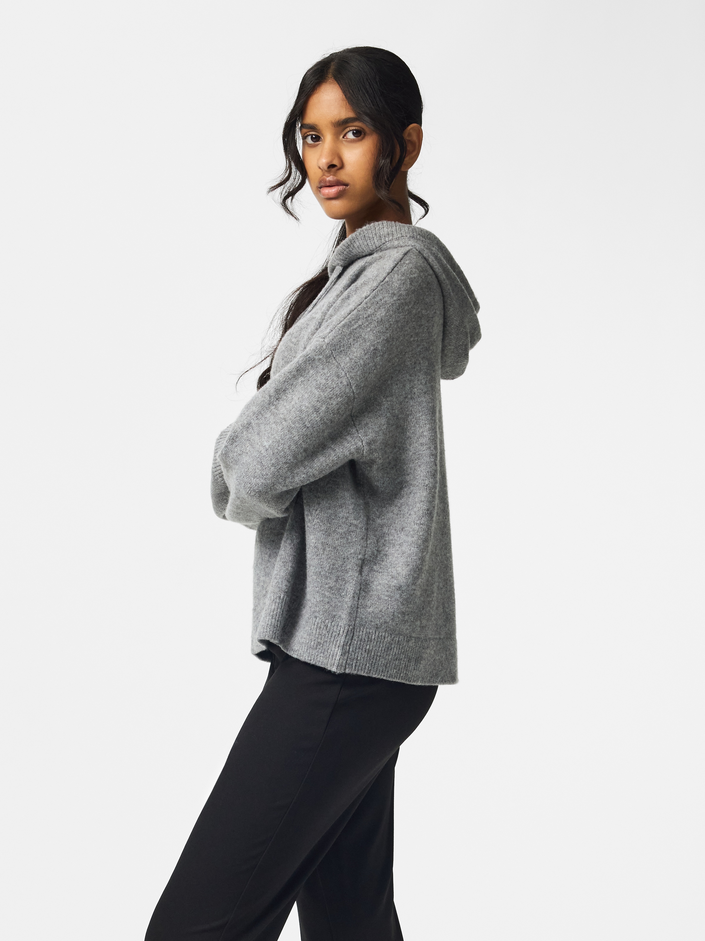 pieces Kapuzenpullover »PCMALOU LS KNIT HOODIE NOOS BC« Materialmix, mit Wolle und Stretch, slim fit