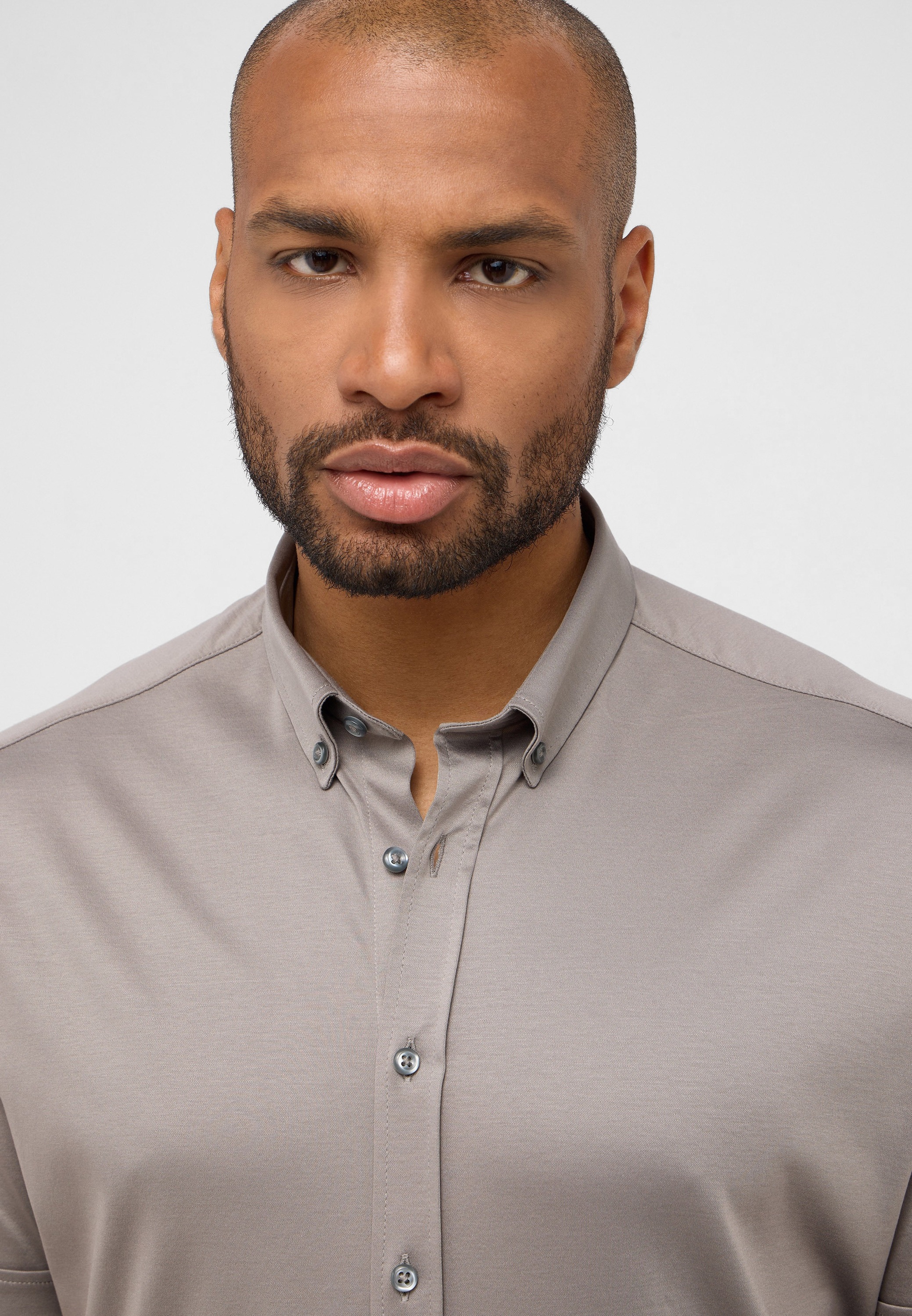 Eterna Chemise à manches courtes »MODERN FIT« NON IRON (bügelfrei)