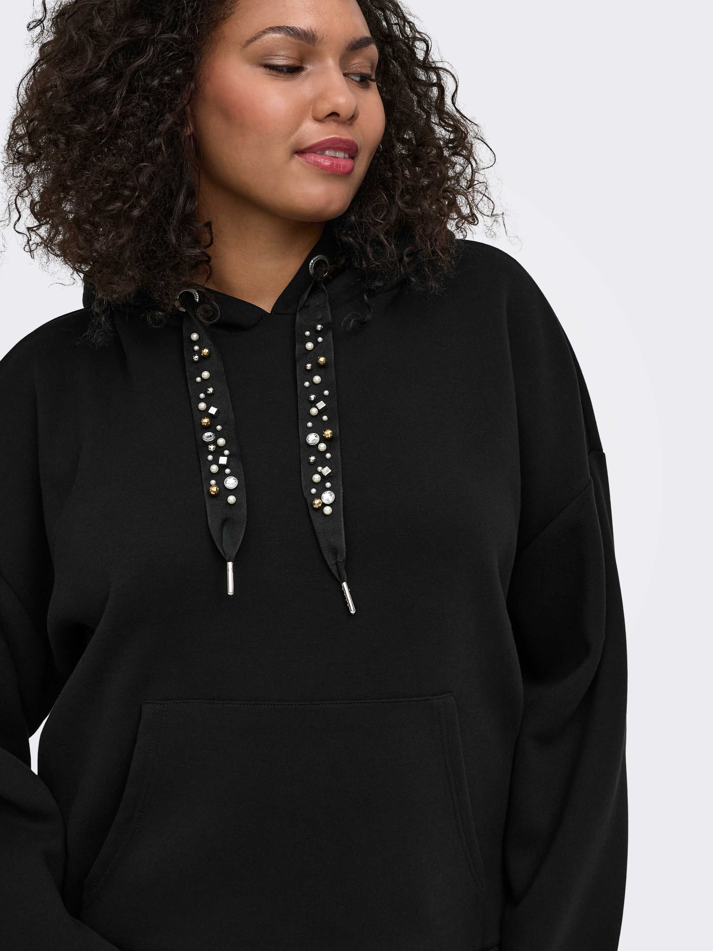 ONLY CARMAKOMA Sweat à capuche »CARSCARLETT FANCY L/S SWT JRS«, mélange de matériaux
