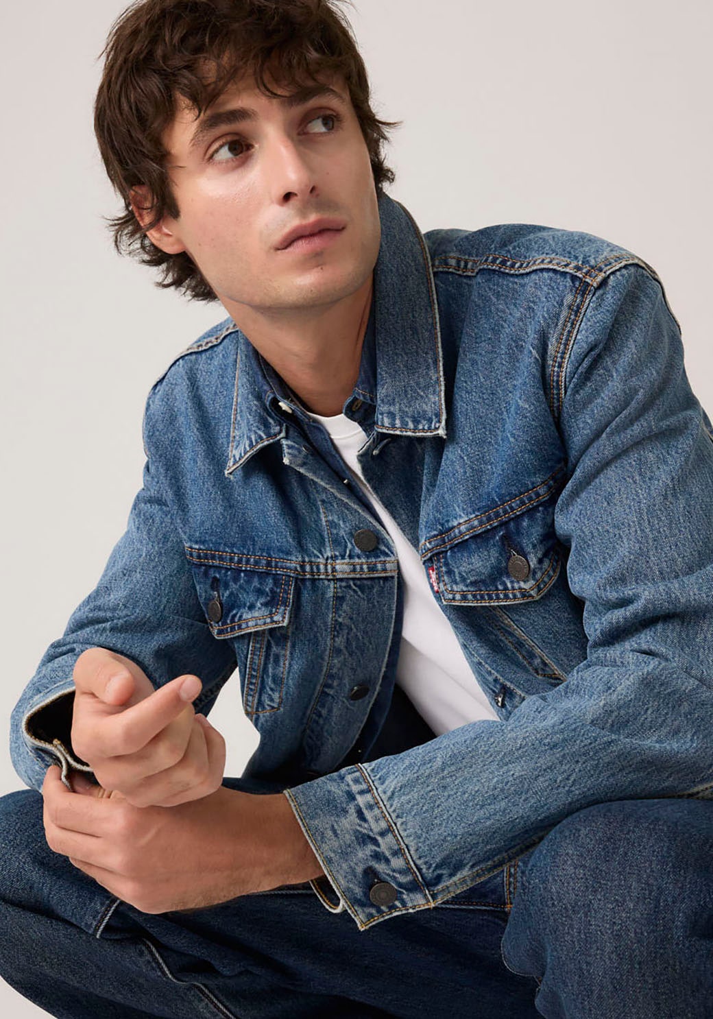 Levi's® Veste en jean »VINTAGE FIT TRUCKER JKT« sans capuche avec patte de boutonnage
