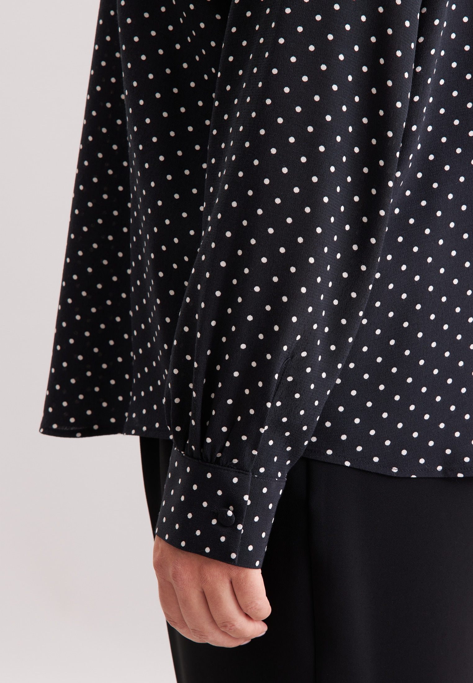 seidensticker Blouse classique »Schwarze Rose« impression col 1/1
