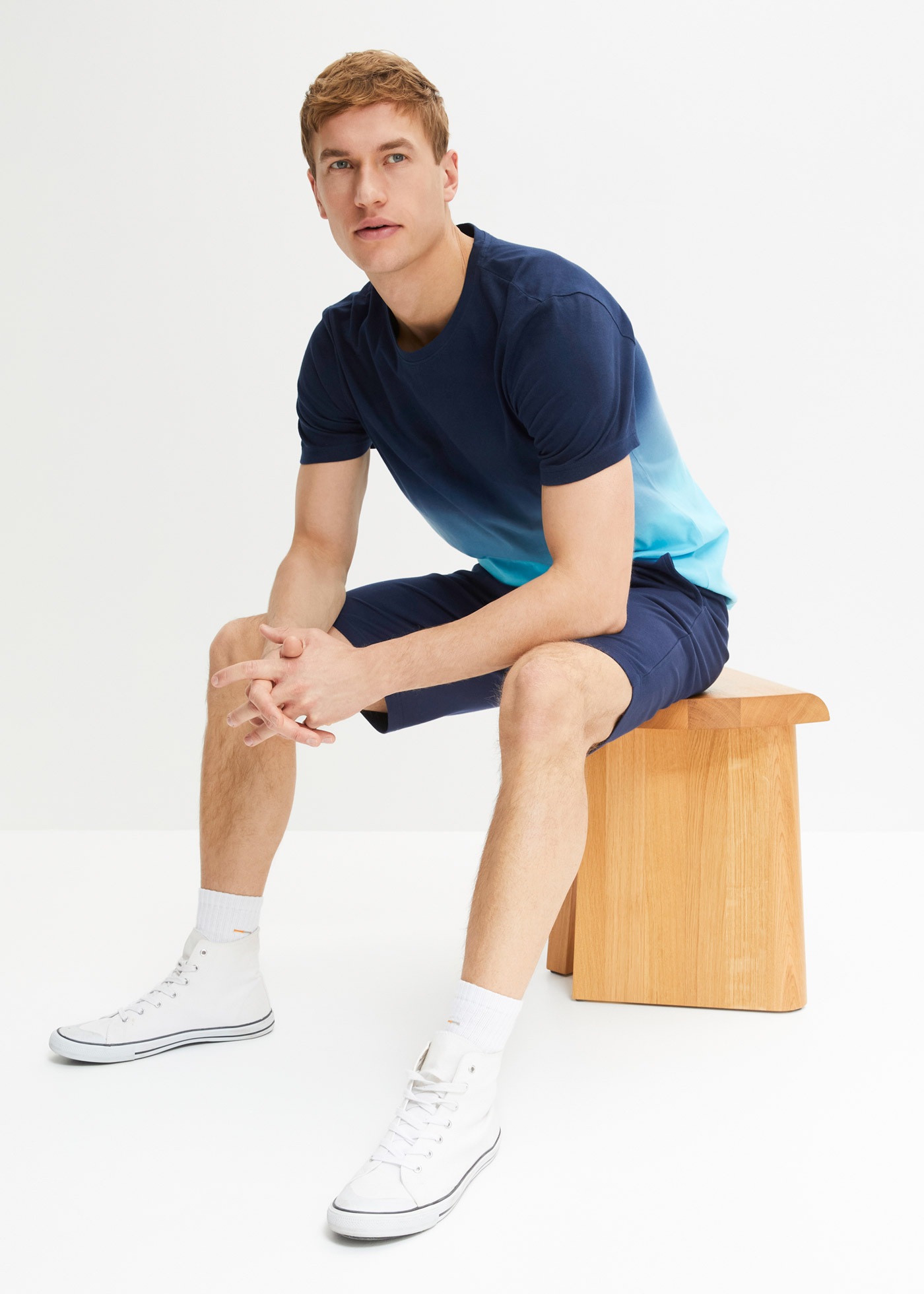 bonprix T-shirt »T-Shirt und Sweat-Bermuda (2-tlg.Set) aus reiner Baumwolle« Set, 2, 2 cuis regular fit, Kurzarm, zweiteiliges Set mit Sweat-Bermuda