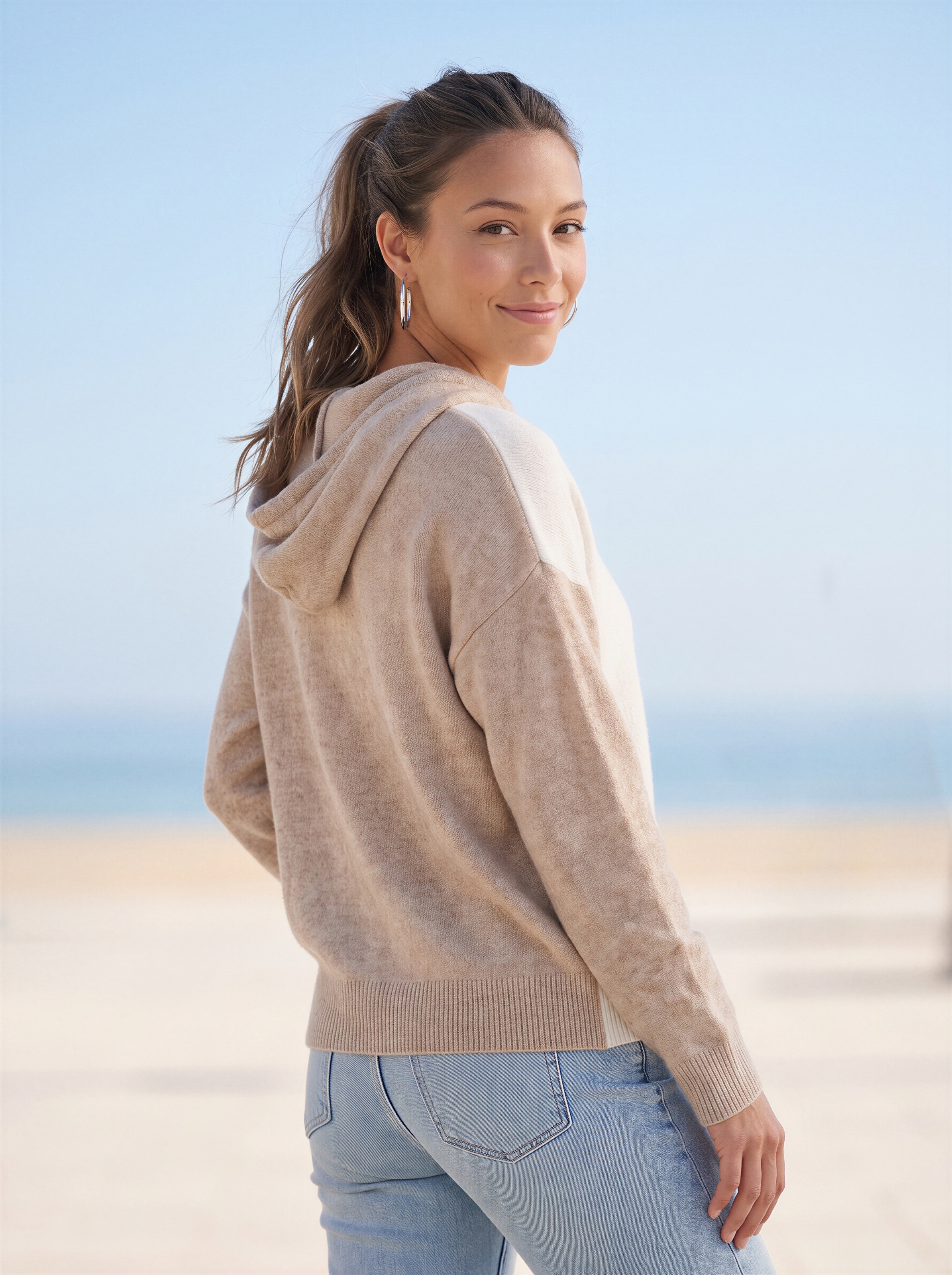 Vivance Pull à capuche »in lässiger Colorblock-Optik aus softer Strickware« Pullover mit Kapuze, Kuschelpullover, locker und kaschierender Schnitt