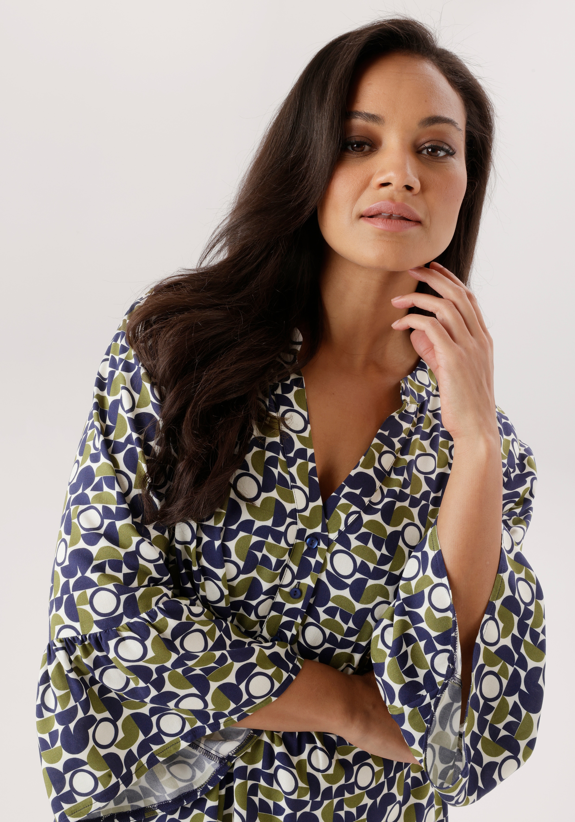 Aniston PLUS Robe d'été mit modernem Punkte-Druck