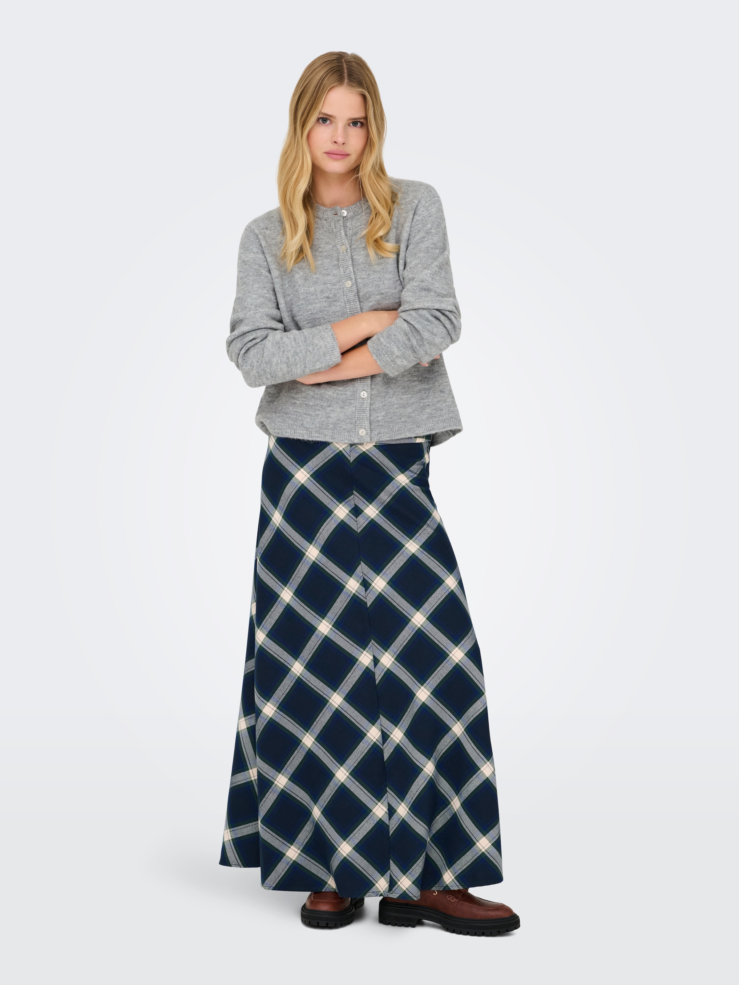 ONLY Strickjacke »ONLSIMONI L/S O-NECK CARDIGAN KNT NOOS« lockere Passform