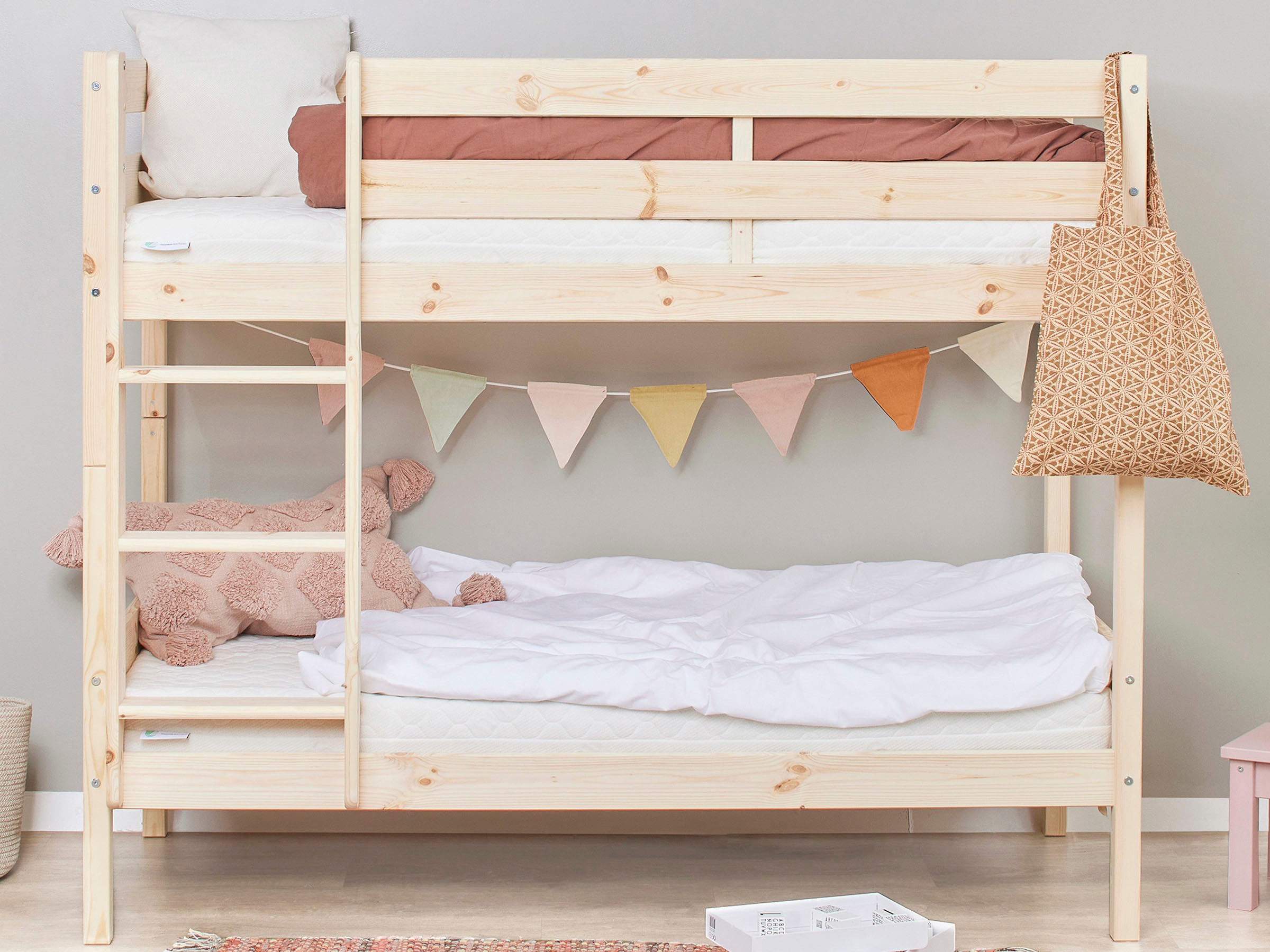 Hoppekids Etagenbett »ECO Comfort Kinderbett 90x200 oder 70x160 aus Massivholz in 4 Farben« TÜV, FSC und Nordisches Umweltzeichen – wahlweise mit Matratzen