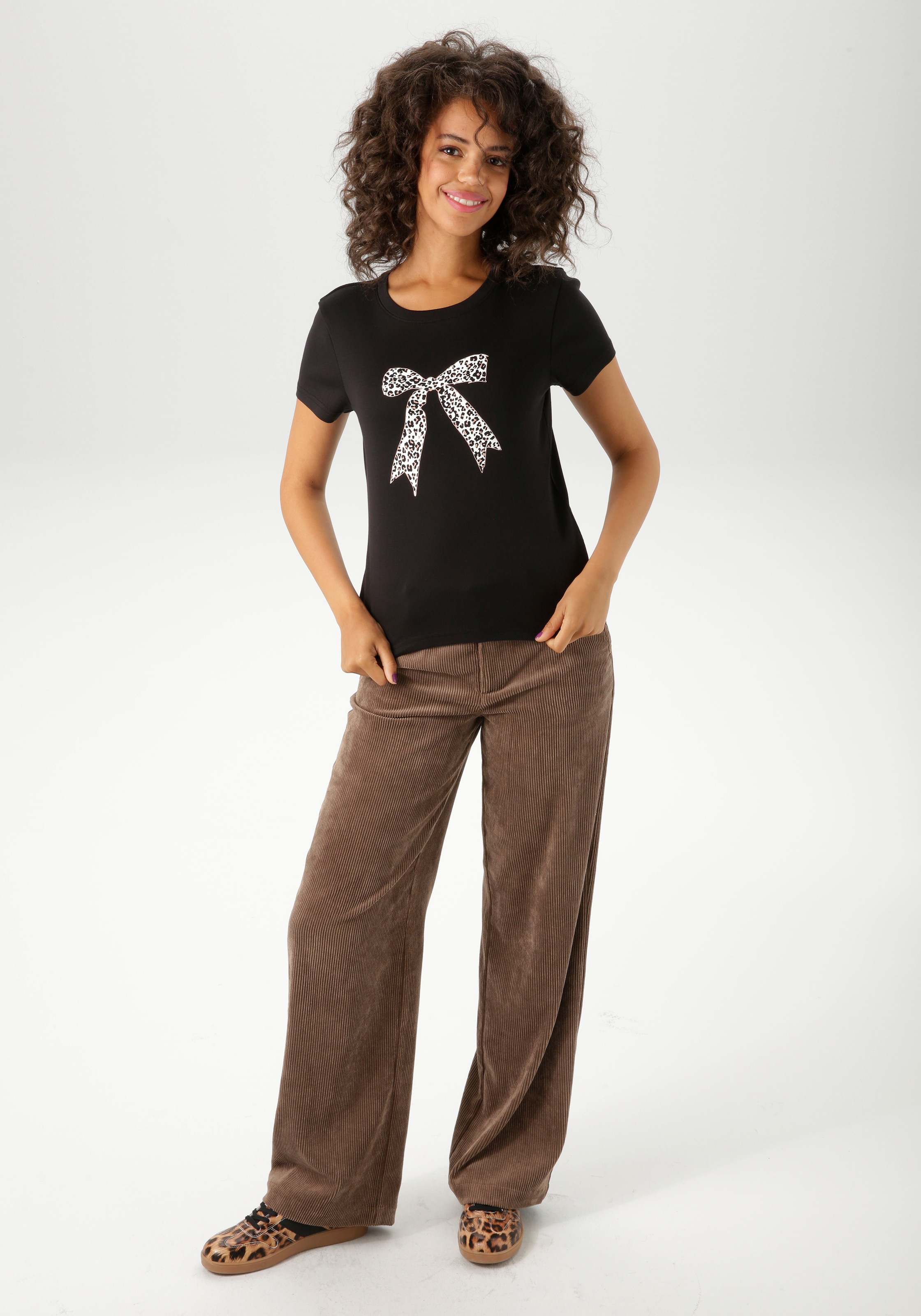 Aniston CASUAL T-Shirt mit Schleife im Leo-Dessin bedruckt - NEUE KOLLEKTION