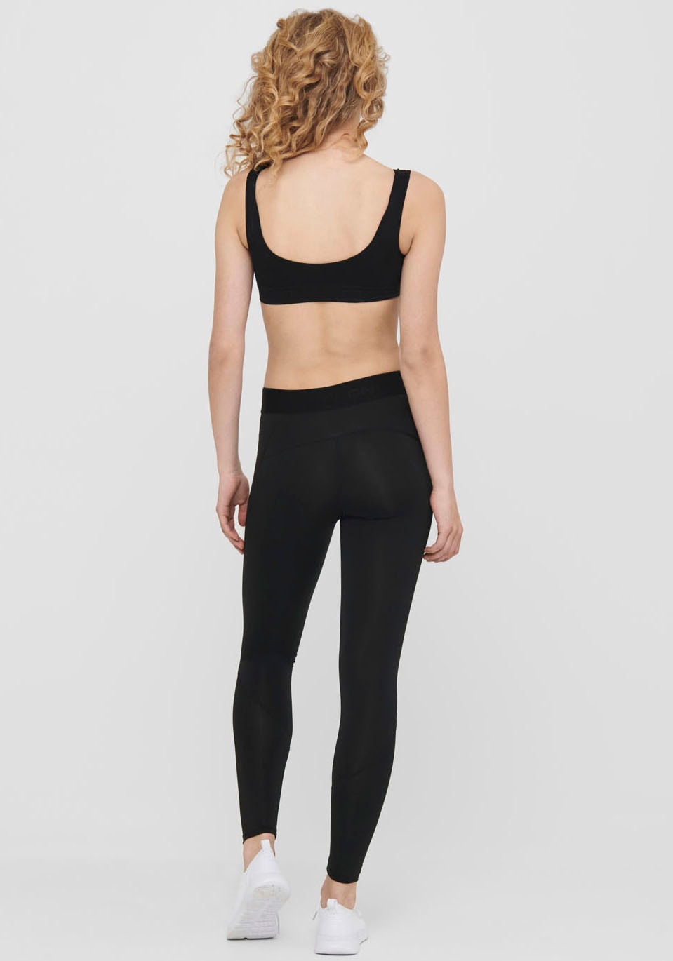 ONLY Play Bustier de sport »ONPMIRA SEAM SPORTS BRA«