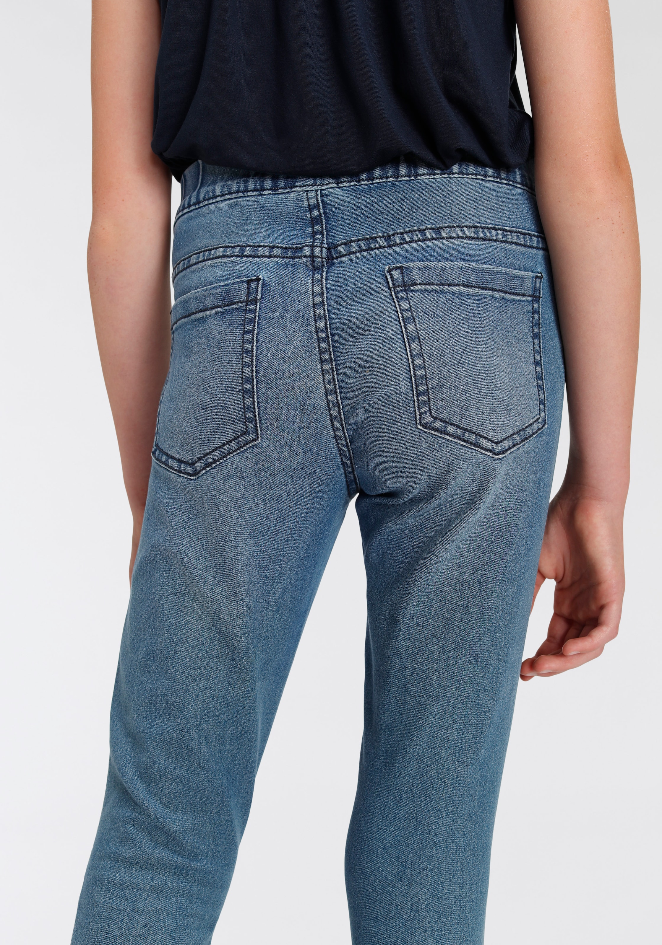 KIDSWORLD Jeggings en jeans », Stetch-Jeans mit schmalem Bein« schmale Beinform,  mit Gummizug,  lang,  mit aufgesetzten Taschen