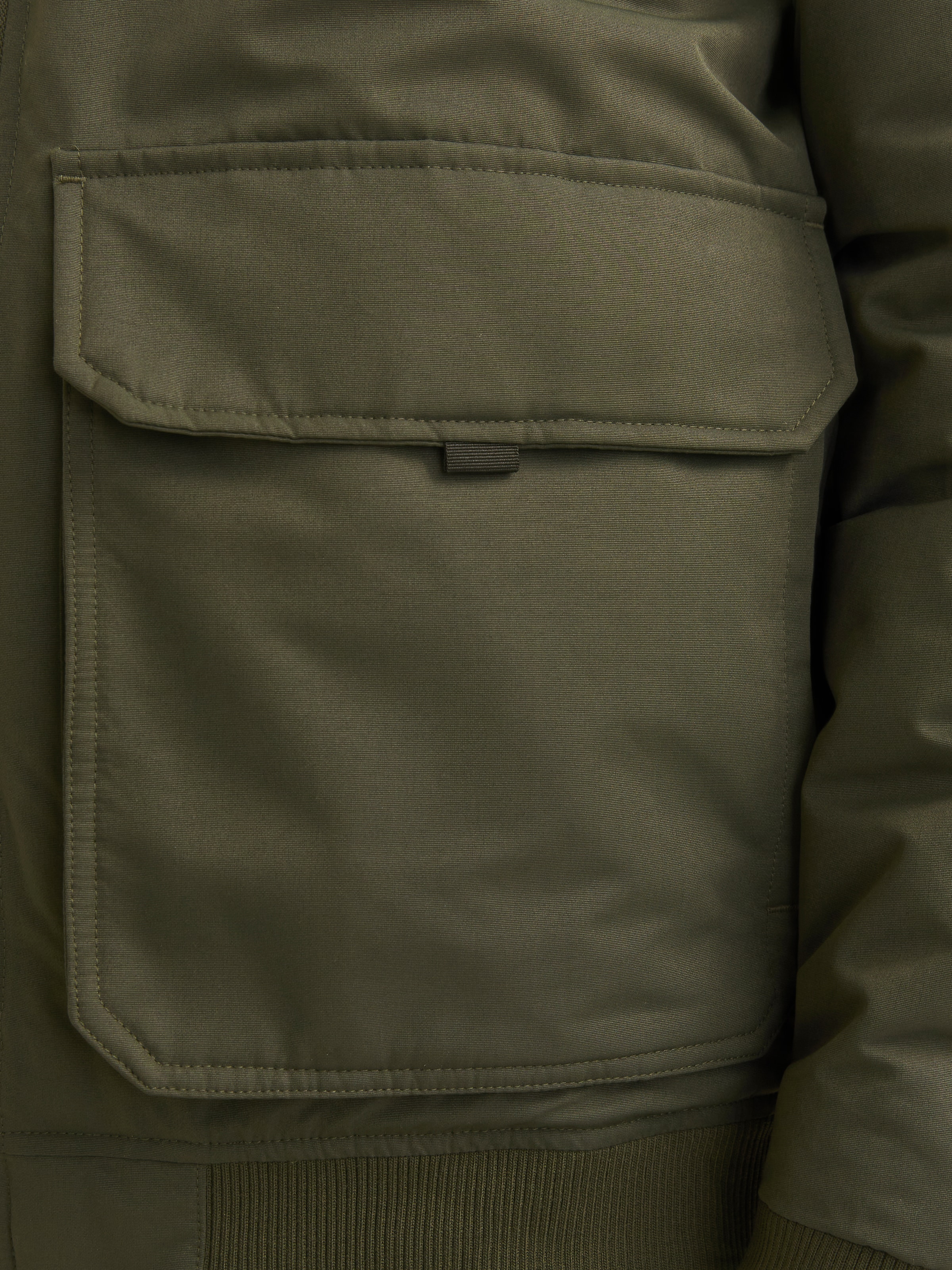 Jack & Jones Bomberjacke »JJCONSTRUCT BOMBER mit glänzender Oberfläche« mit Kapuze