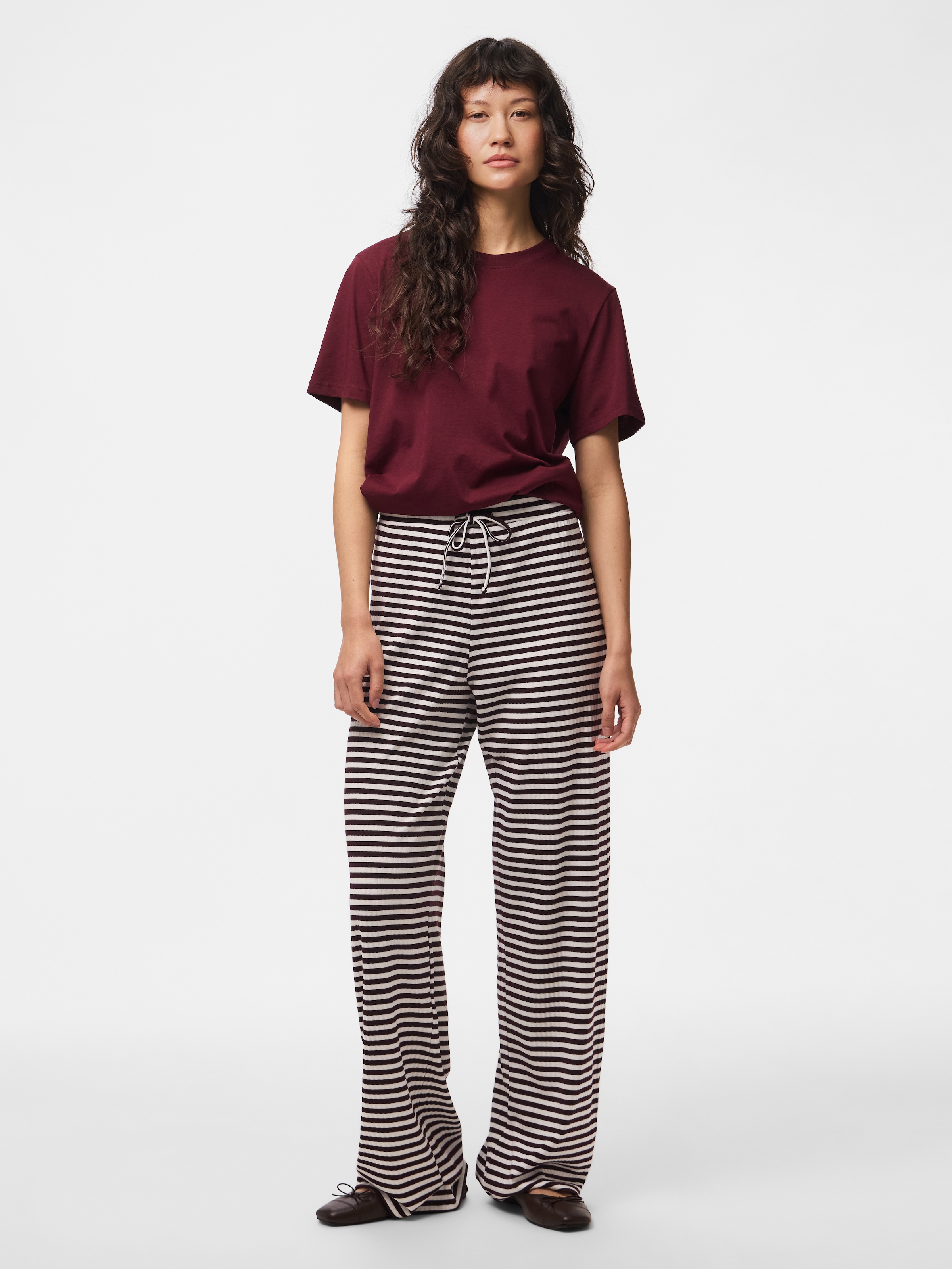 pieces Pantalon en jersey »PCLAYA MW WIDE PANTS JRS NOOS«  mélange de matériaux, coupe régulière