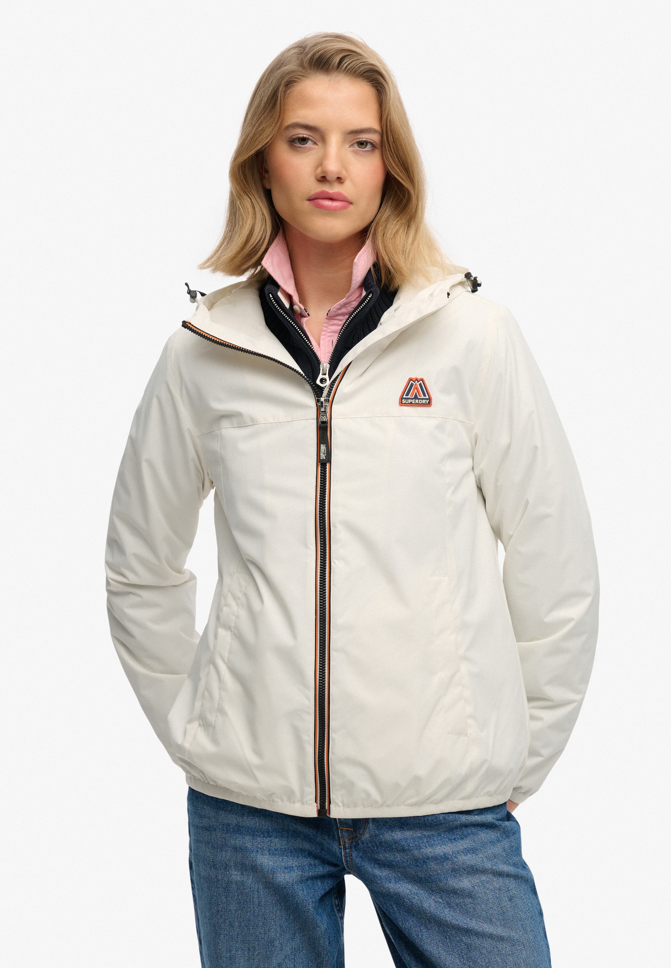 Superdry Veste d'extérieur »ESSENTIAL TRI WINDBREAKER JKT« avec capuche coupe ample, avec col montant, en polyester