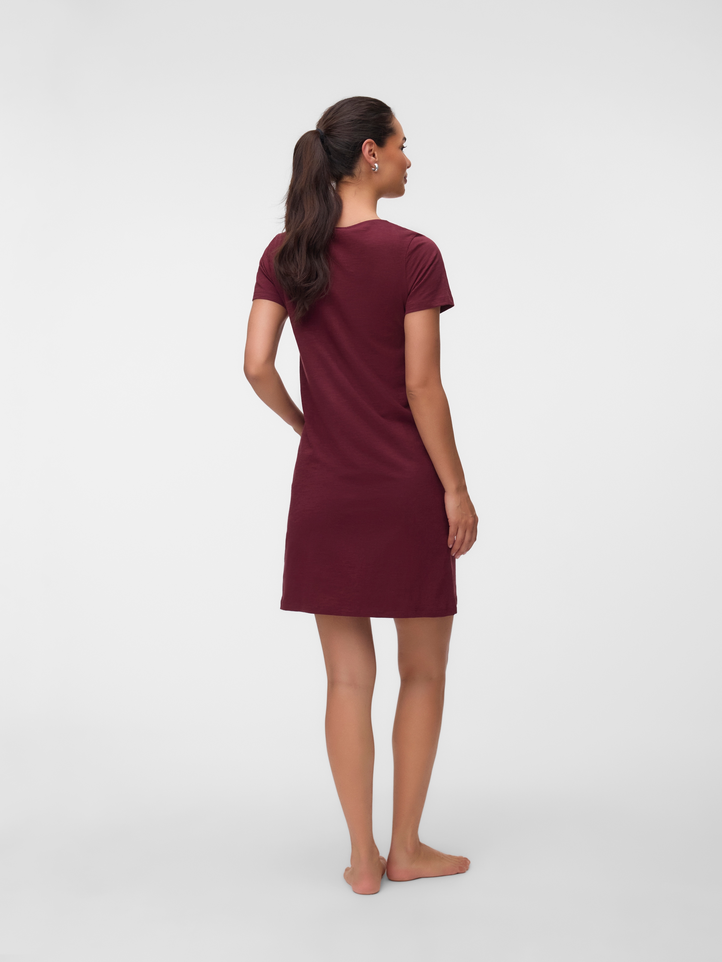 Mamalicious Chemise de nuit de grossesse »MLMIRA SOLID JRS NIGHTGOWN 2F A. E. NOOS« en coton, coupe régulière, col rond, longueur au-dessus du genou