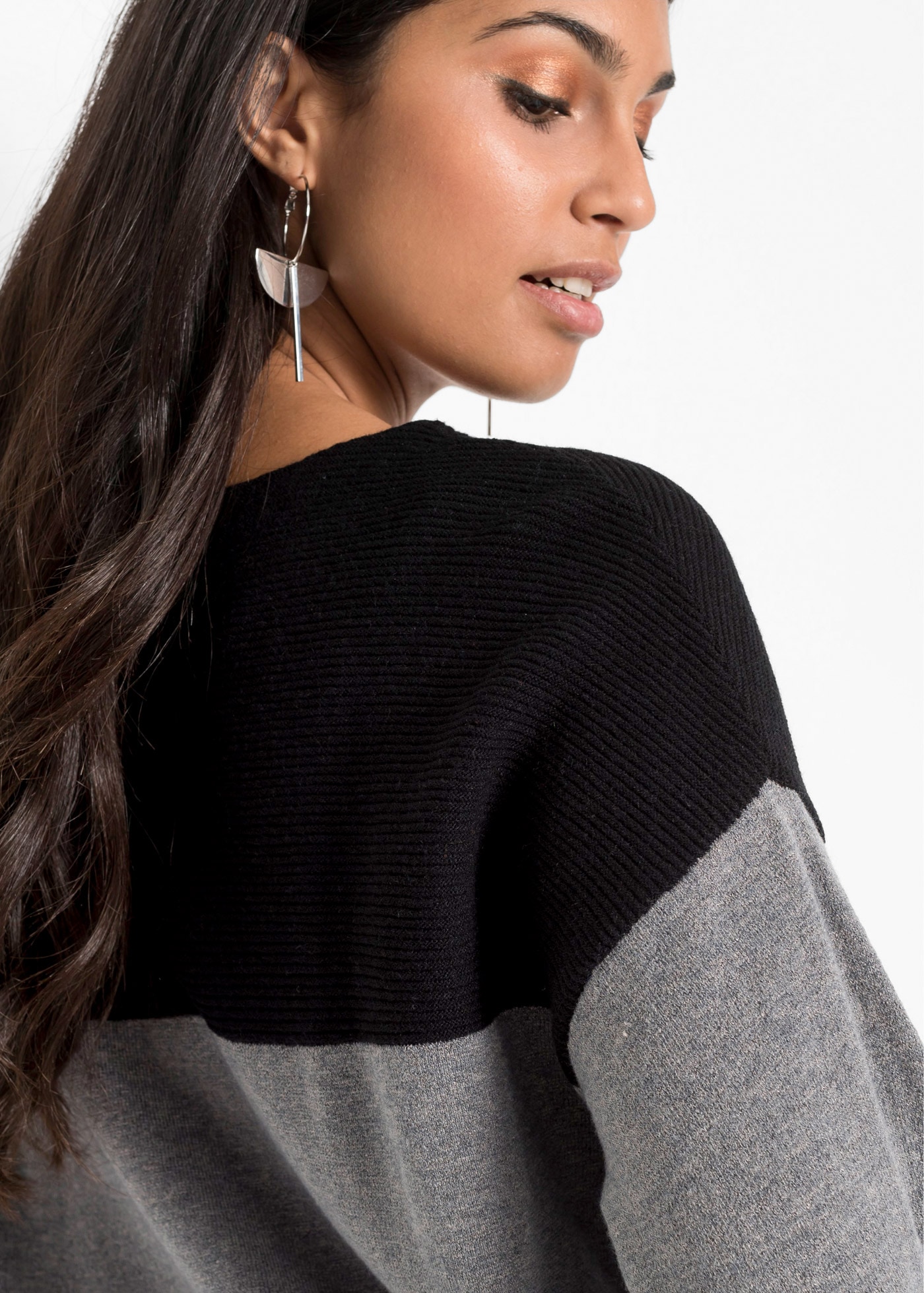 bonprix Pull en tricot »Oversize-Pullover« aus Viskose, Polyamid und Polyester, mit U-Boot-Ausschnitt