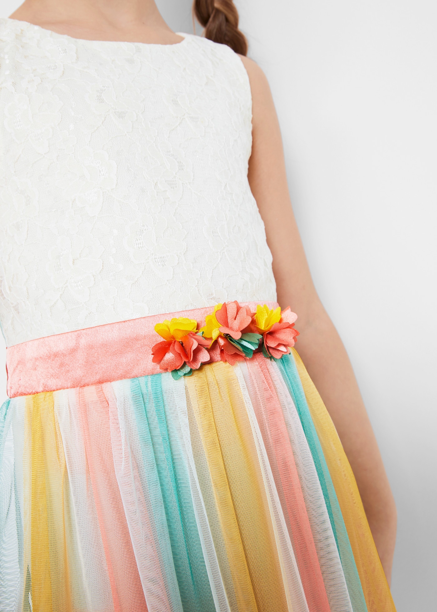 bonprix Robe midi style festif, haut en dentelle, avec nœud à nouer dans le dos