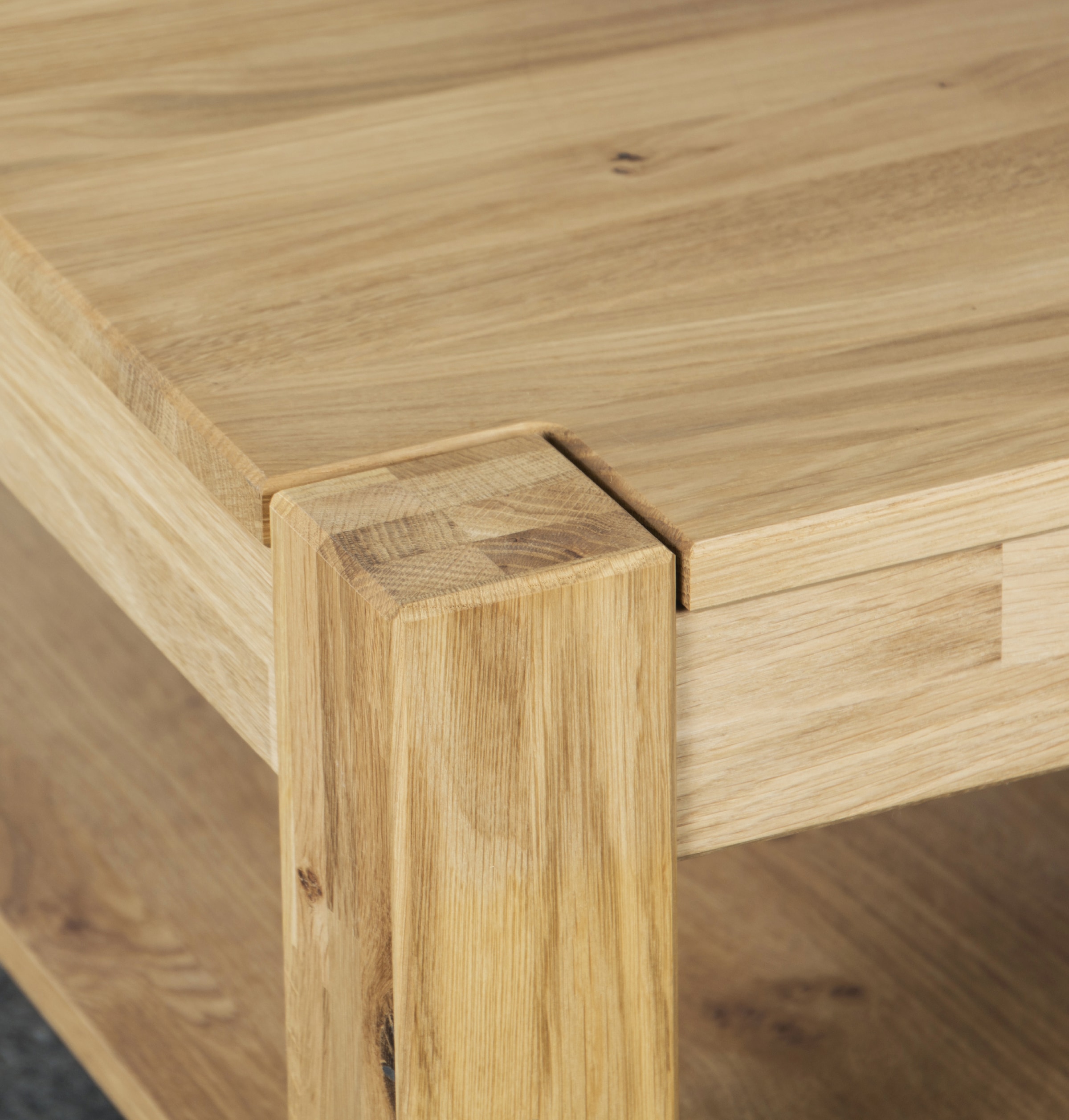 VOGL Möbelfabrik Couchtisch »Toronto« in 2 Grössen, mit Ablageboden, teilmassiv, Höhe 46 cm, Made in Germany